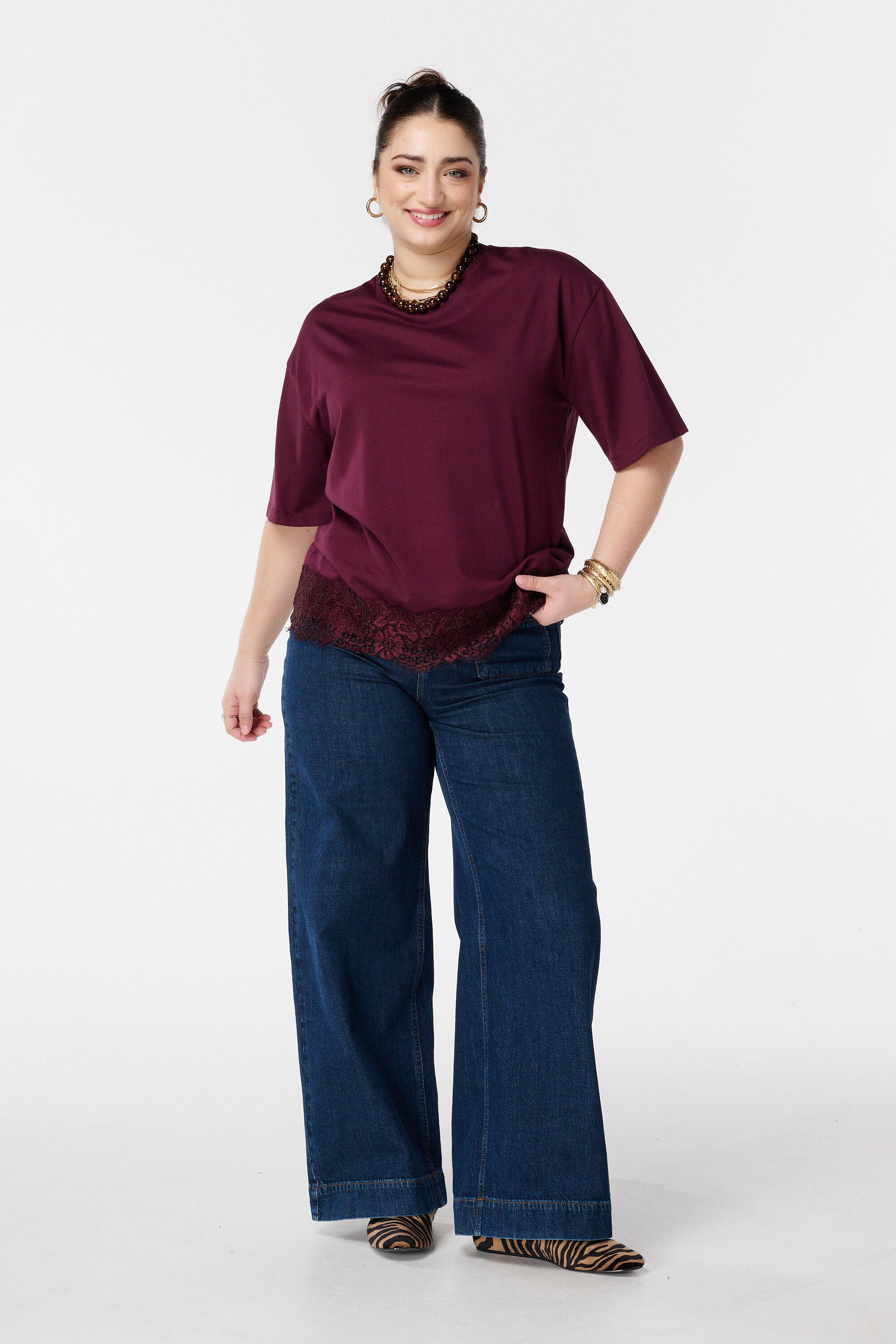 Oversize T-Shirt mit Spitze image number 5