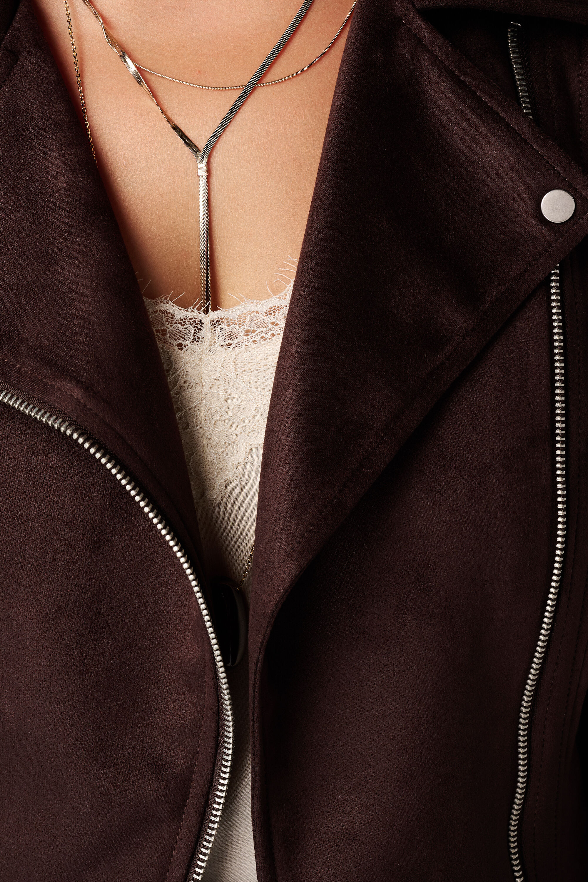 Bikerjacke aus Velourslederimitat image number 6