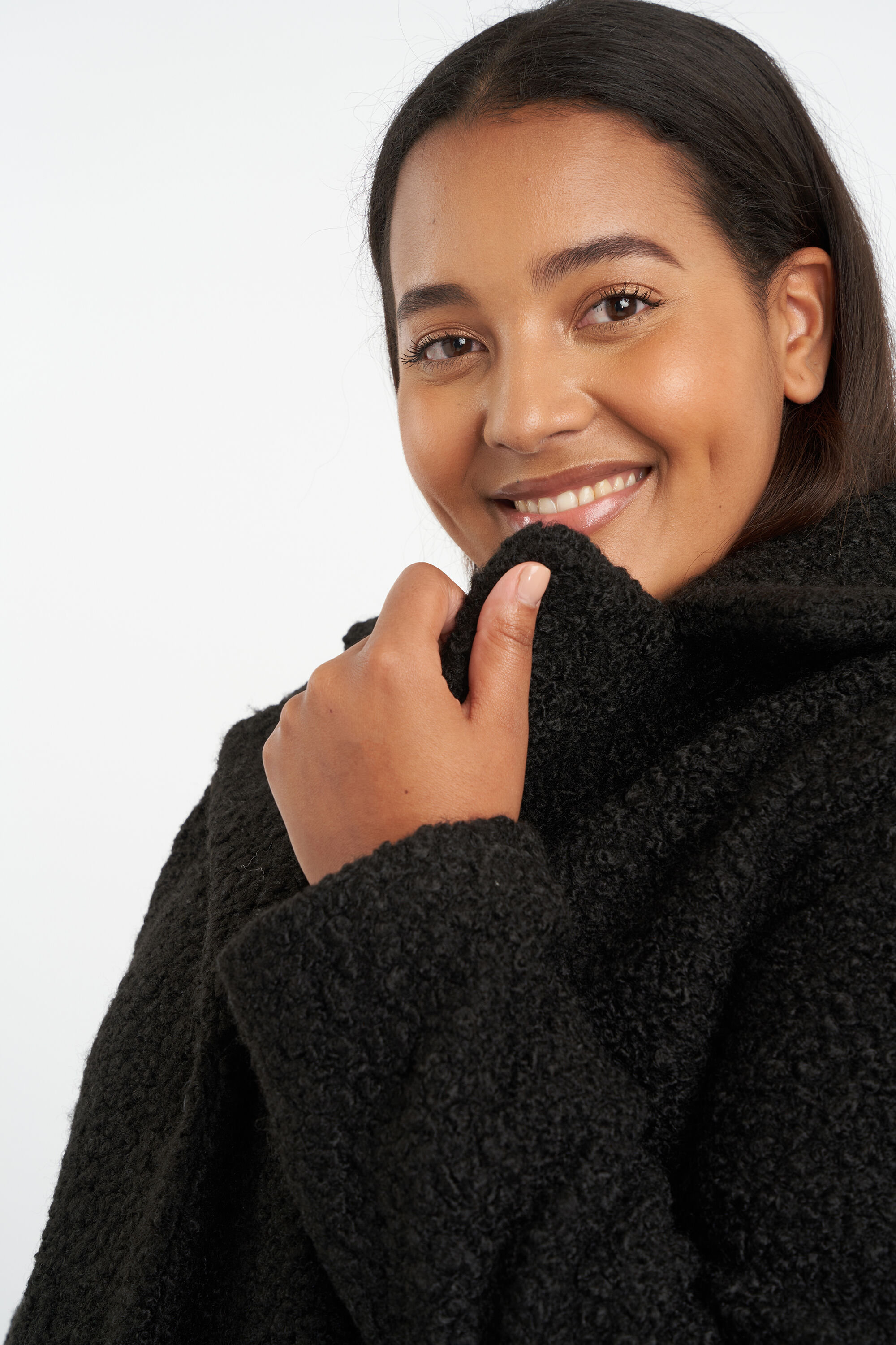 Mantel image number 6