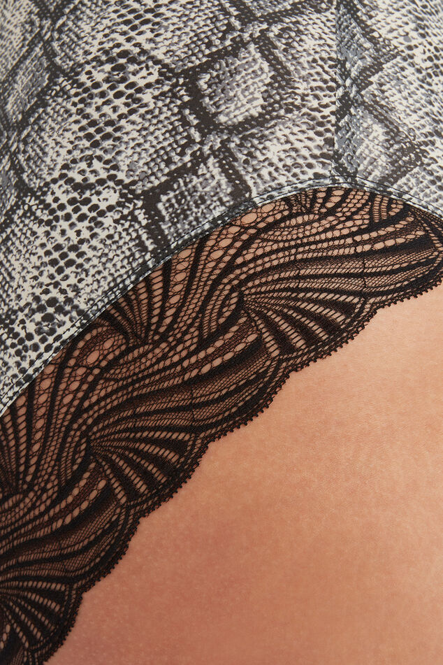 Formgebender Slip image number 5