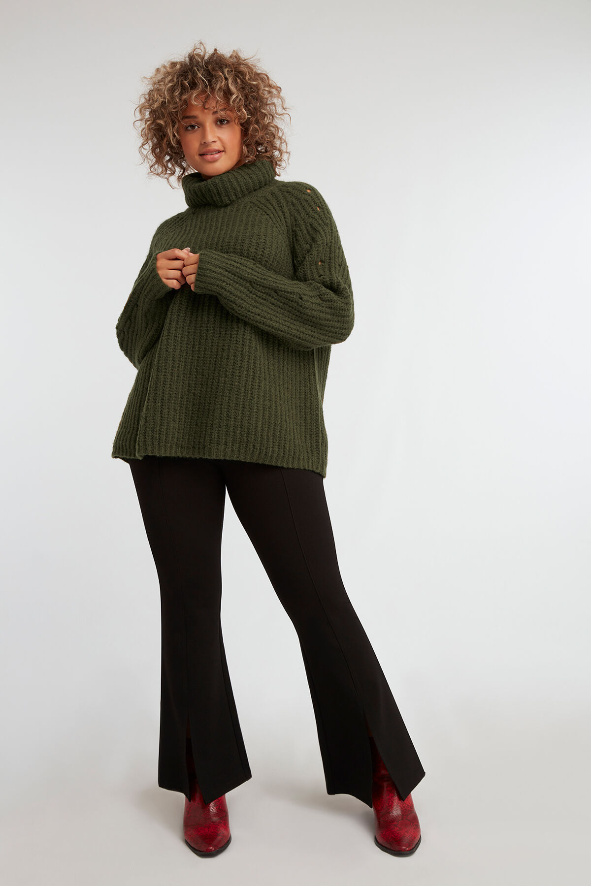 Dicker Strickpulli mit Rollkragen image number 4