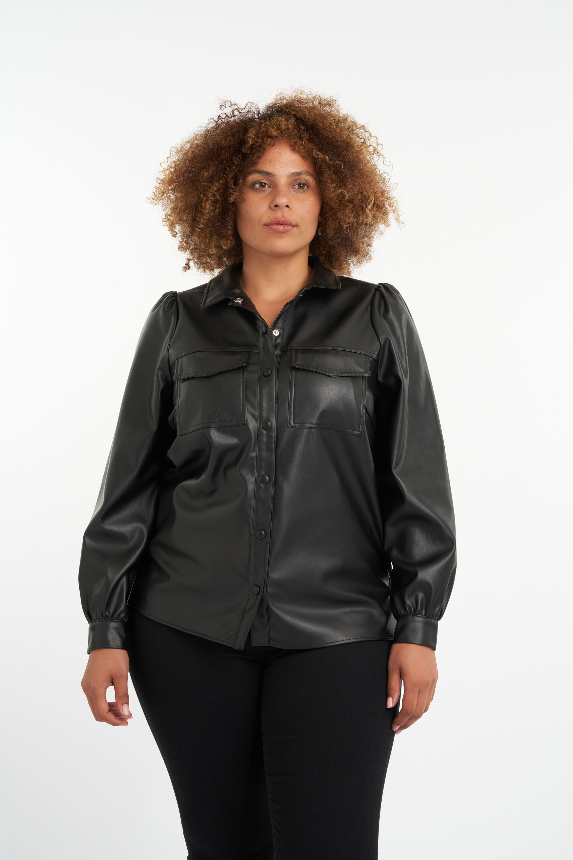 Kunstleder-Bluse mit bauschigen &Auml;rmeln  image number 5