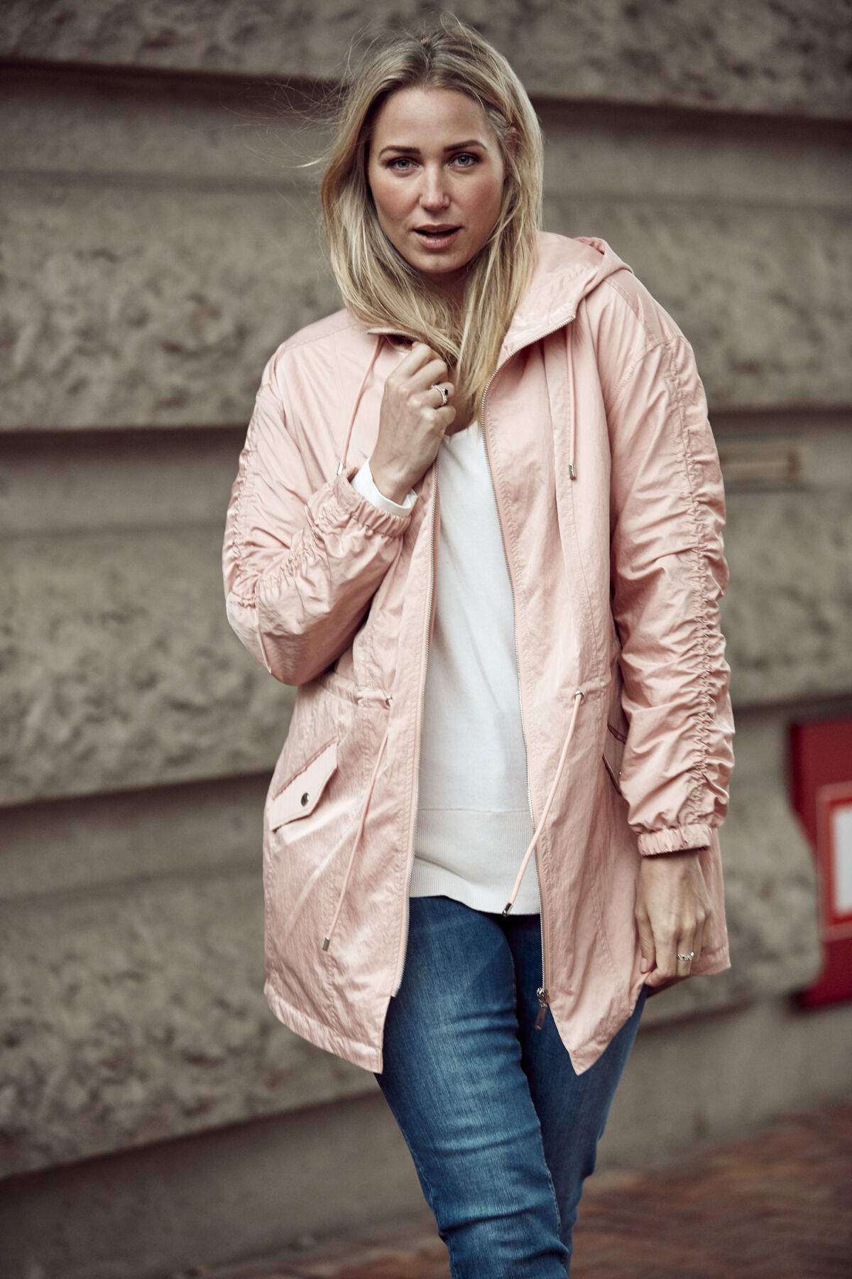 Parka mit &Auml;rmeln in Knitter-Optik image number 4