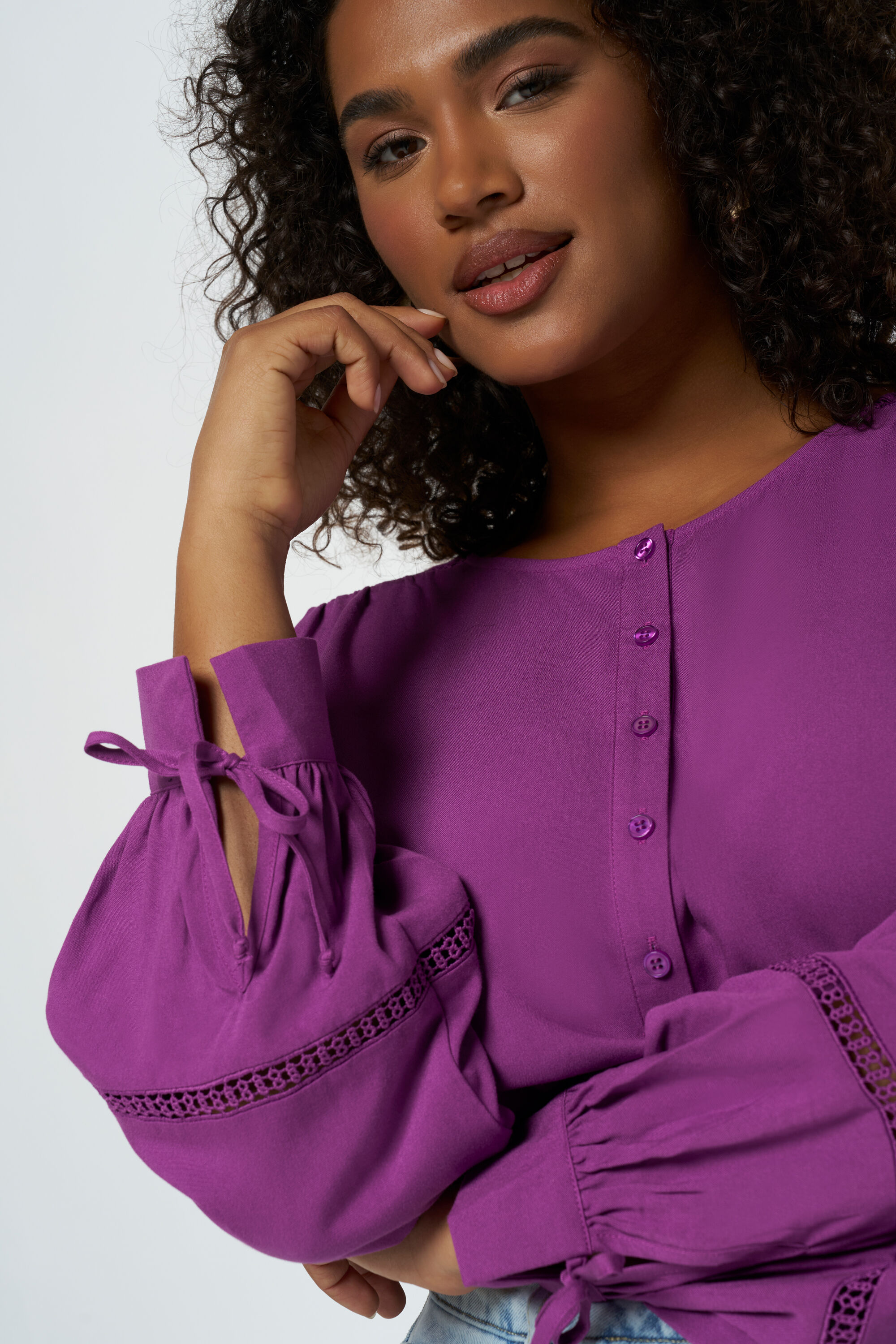 Bluse mit Details an den &Auml;rmeln image number 4