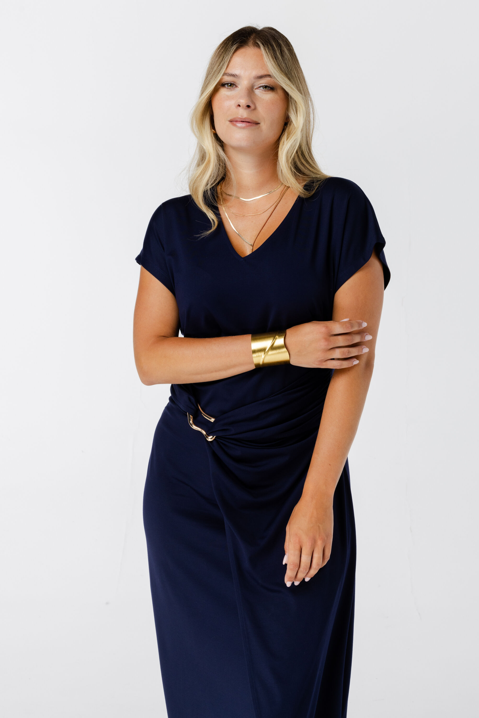 Wickelkleid mit goldenen Verzierungen  image number 5