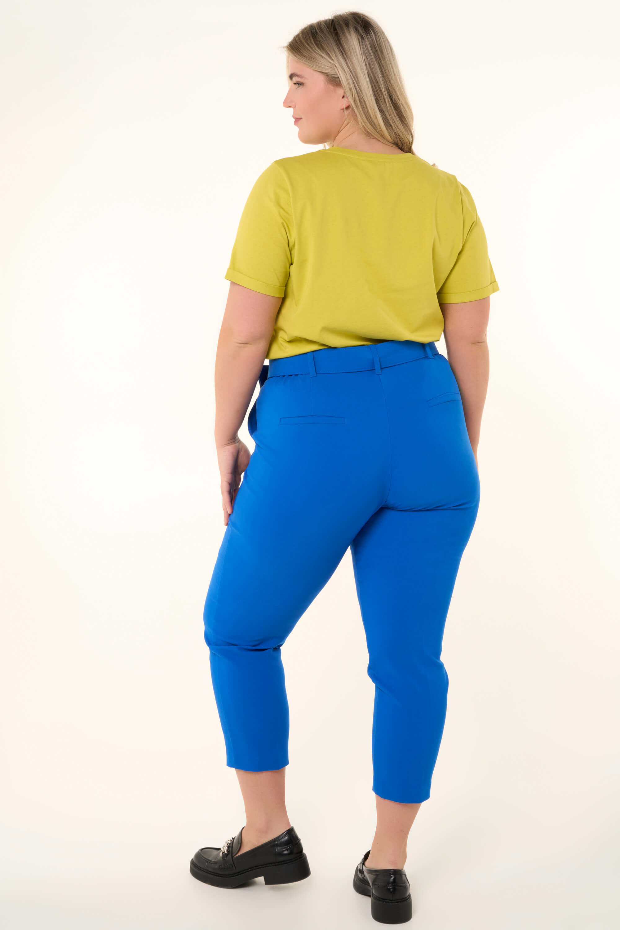 Hose mit G&uuml;rtel  image number 4