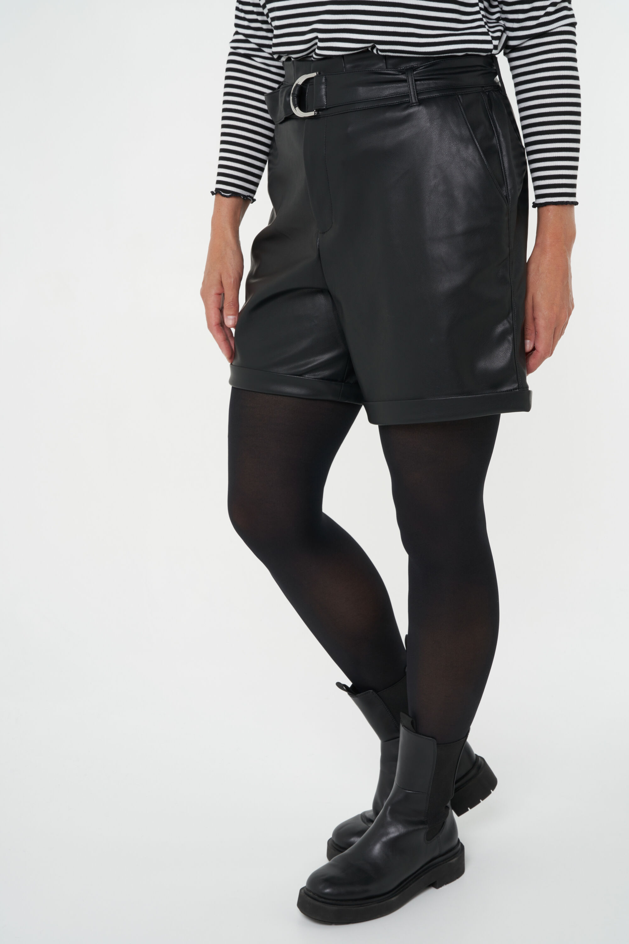 Ledershorts mit Bund image number 5