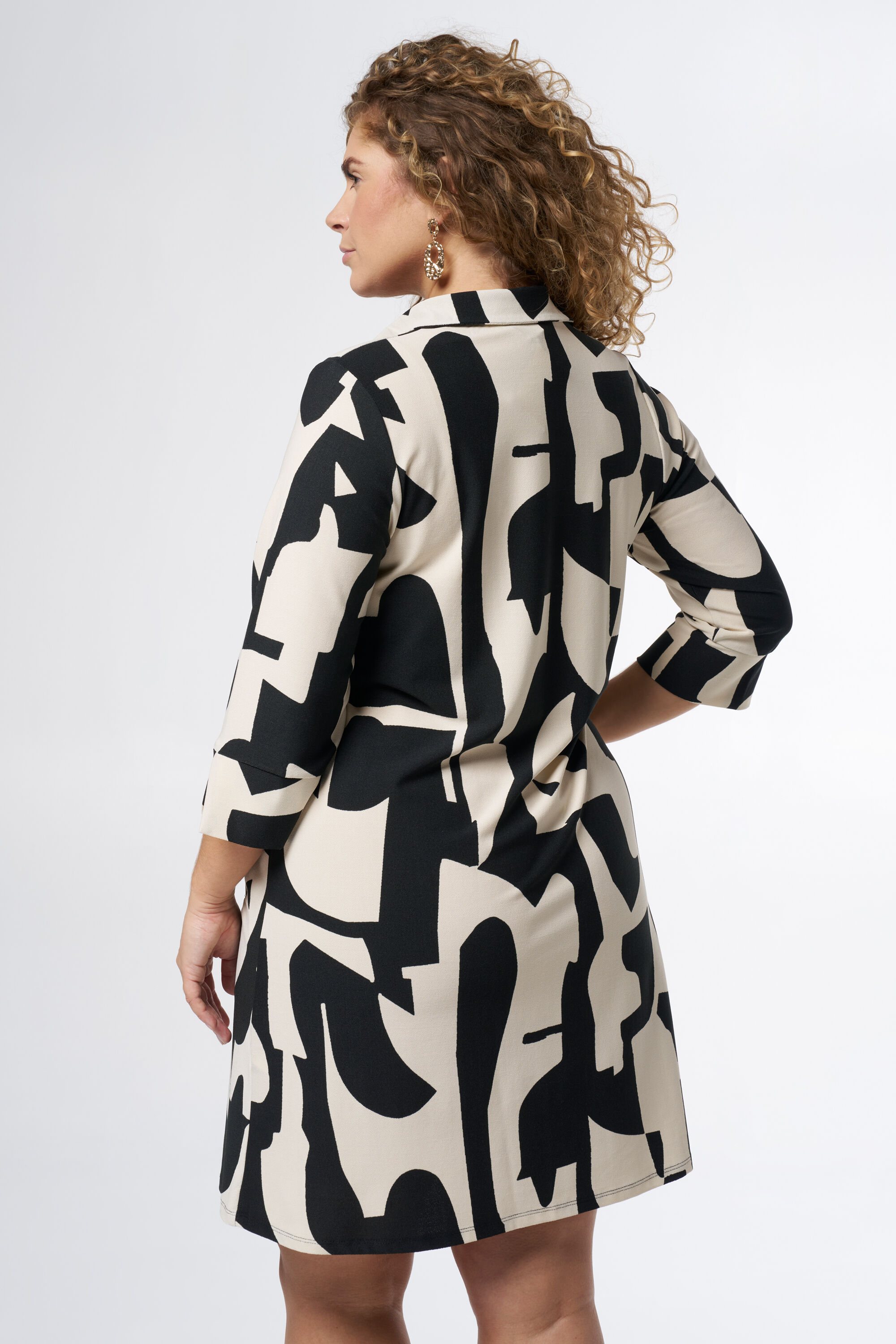 Kleid mit Kragen und Print image number 3