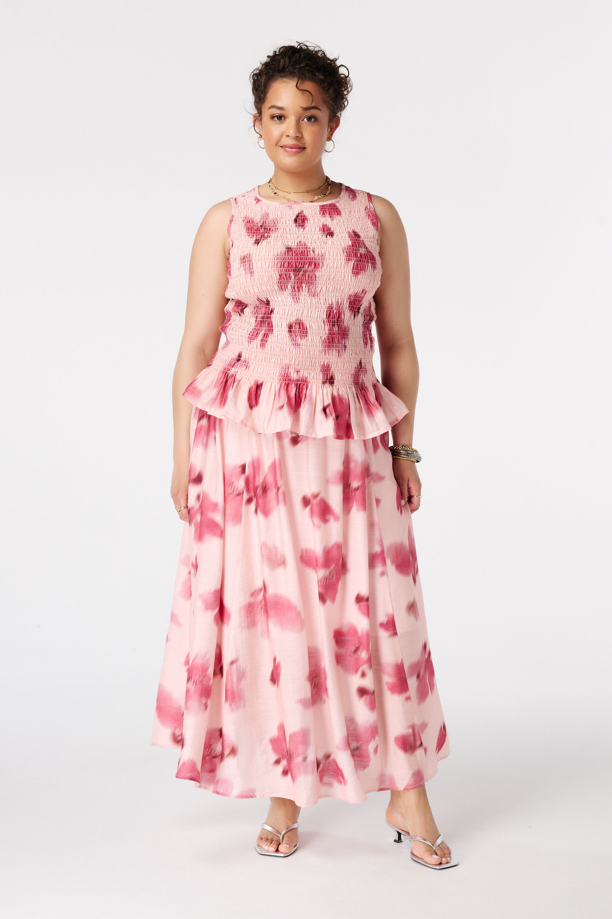 Gesmokte Bluse mit Polka Dot Muster image number 5