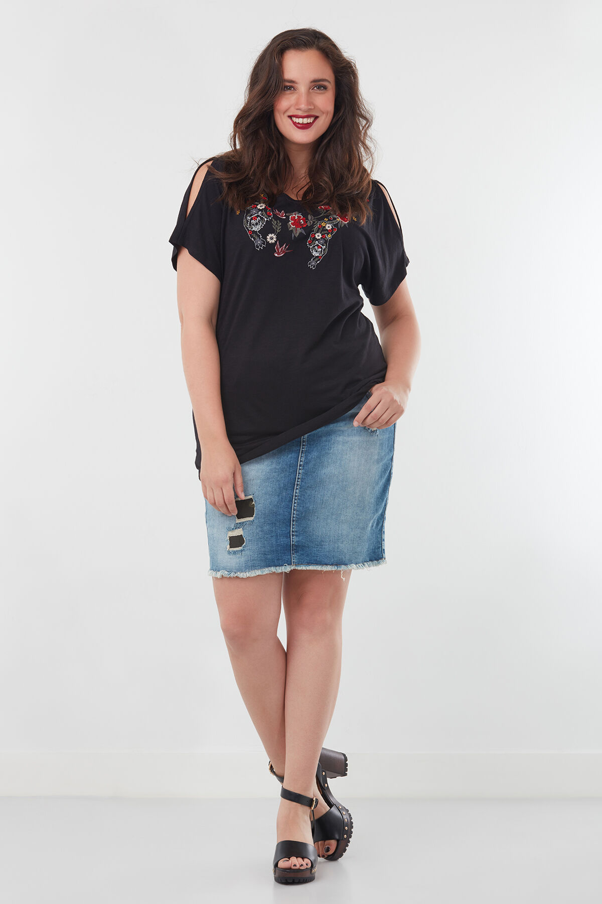 Top mit offener Schulterpartie image number 3