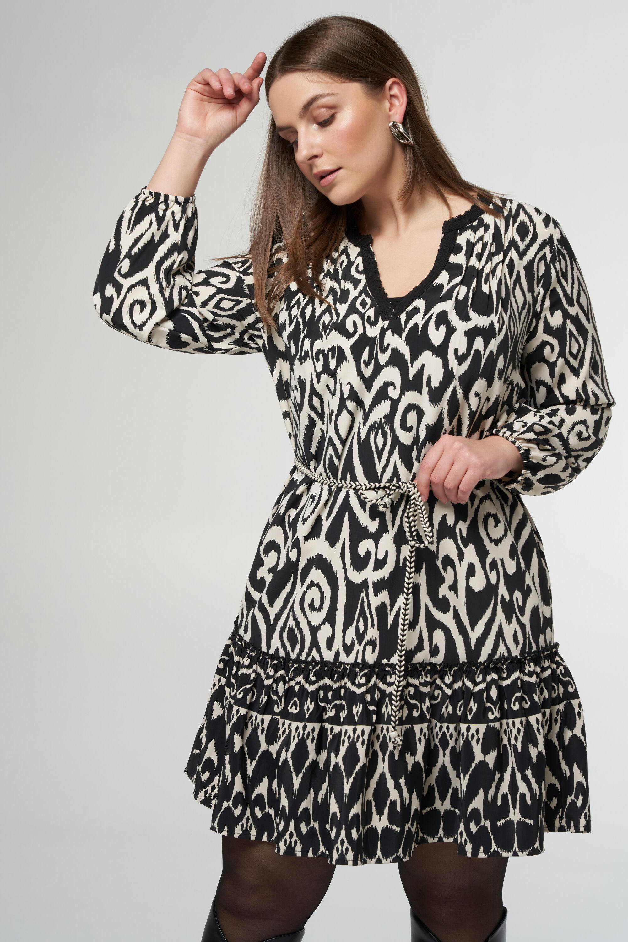 Kleid mit Print image number 5