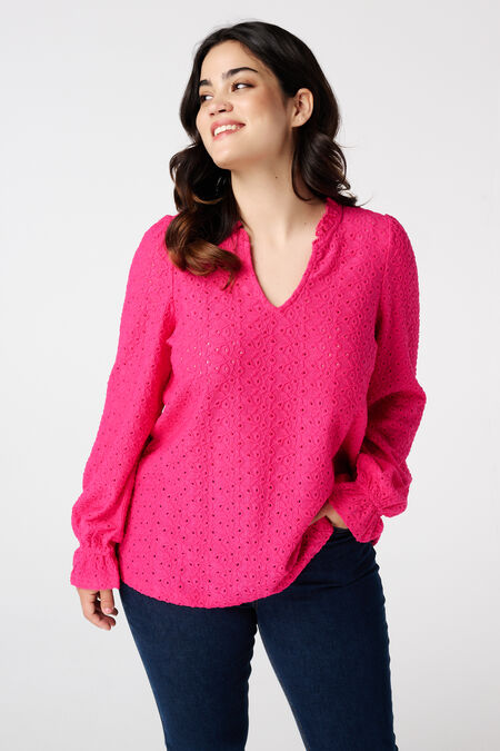 Top mit Stickereidetails  Top mit Stickereidetails