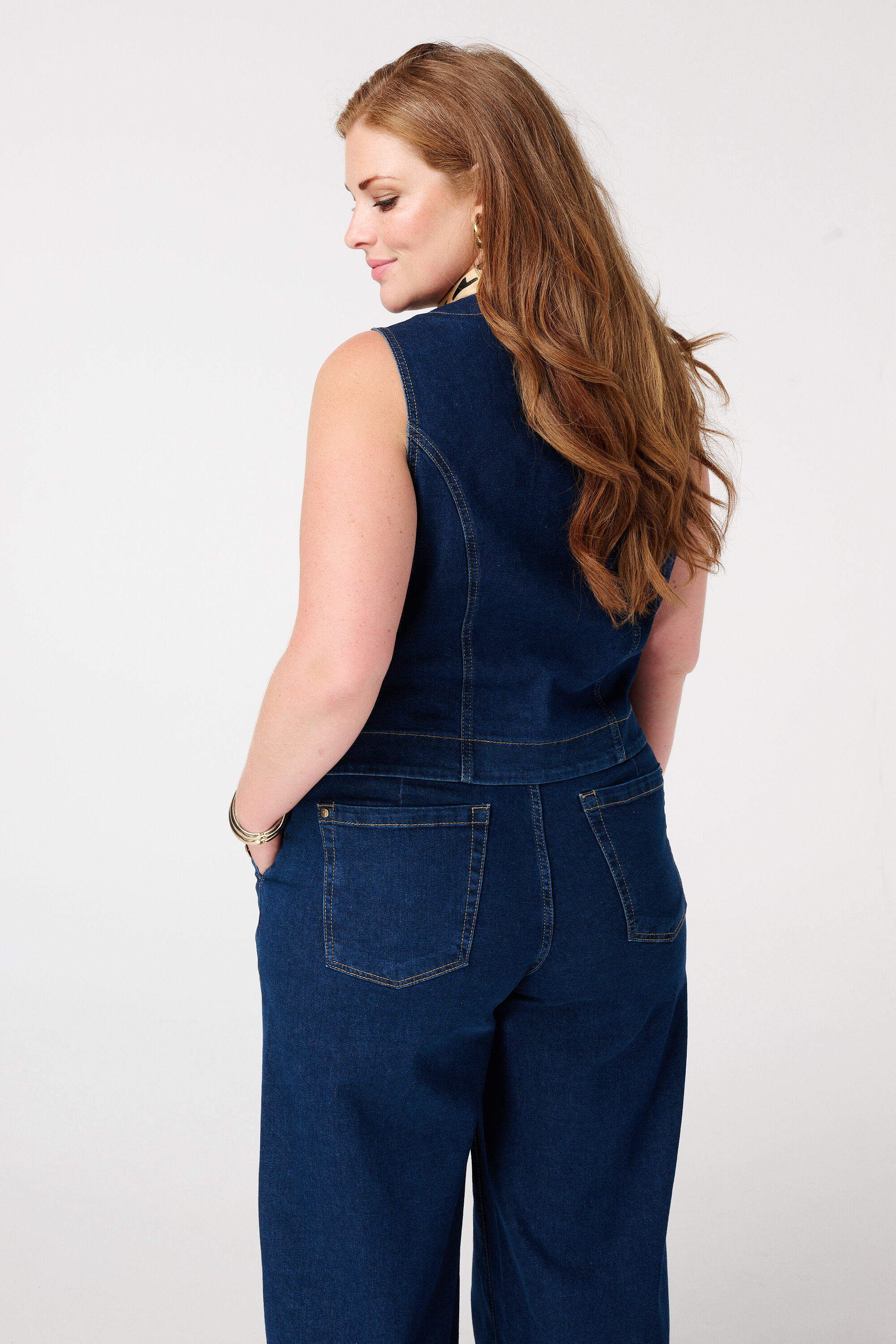 Jeansweste mit goldenen Kn&ouml;pfen  image number 3