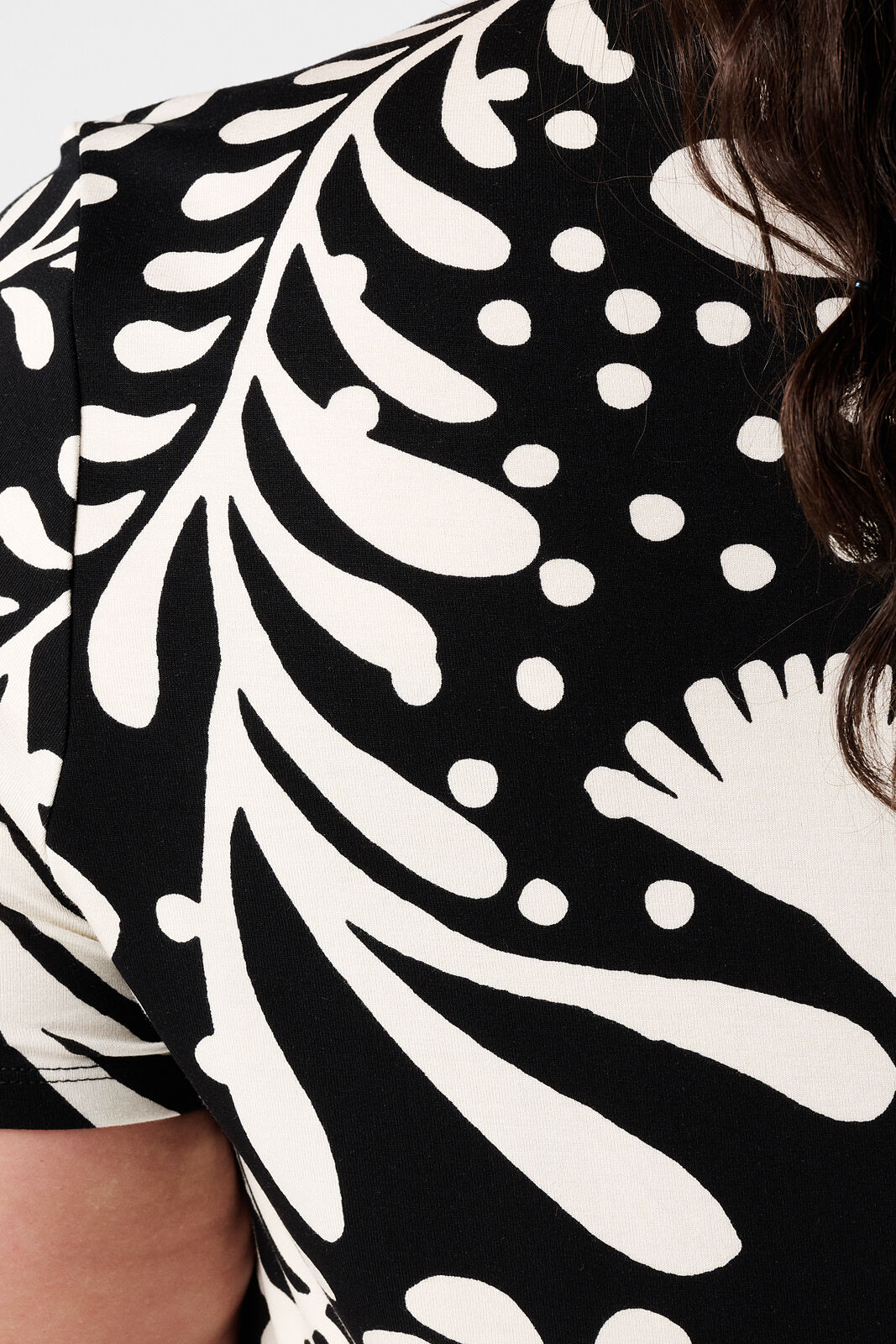 T-Shirt mit Print image number 6