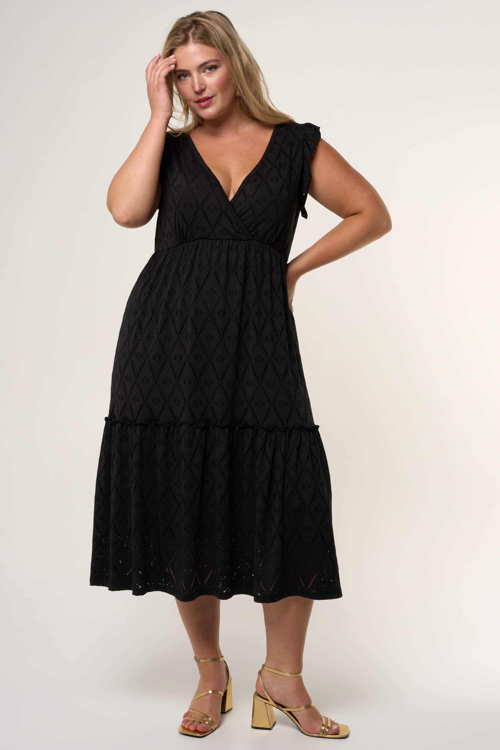 Midi-Kleid mit Stickerei image number 0