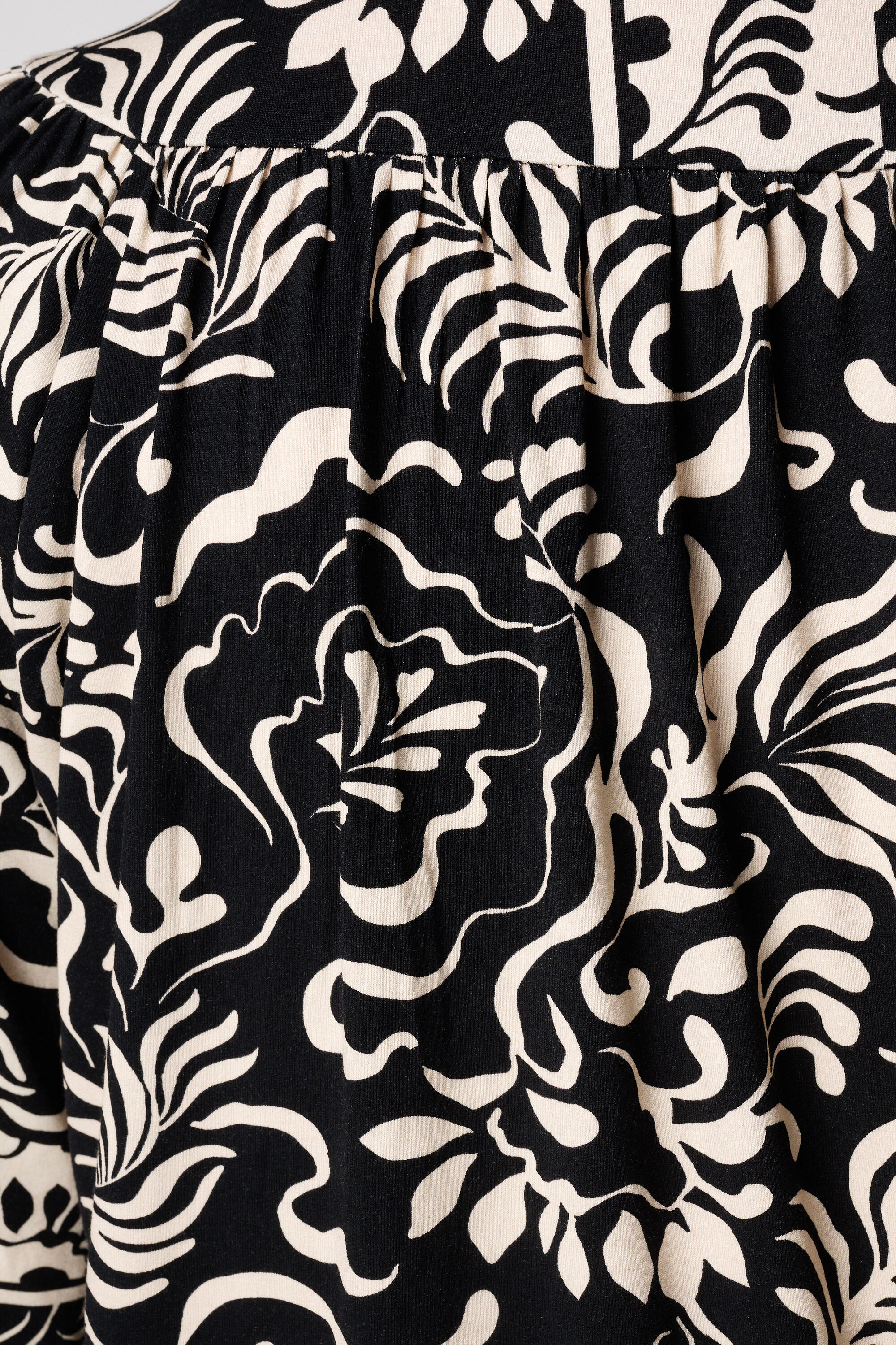 Jersey-Top mit Print image number 6