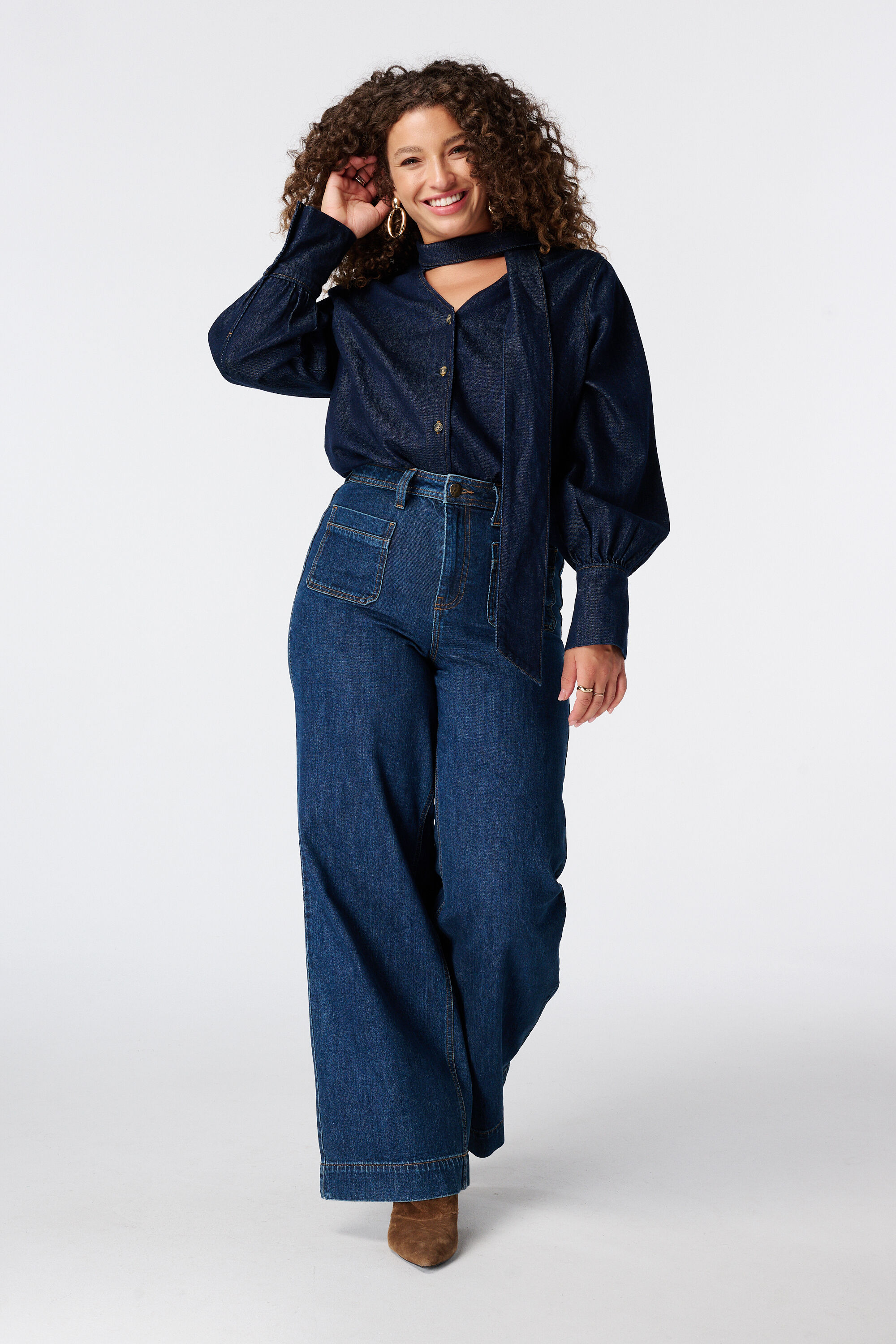 Denimbluse mit Tuch image number 5