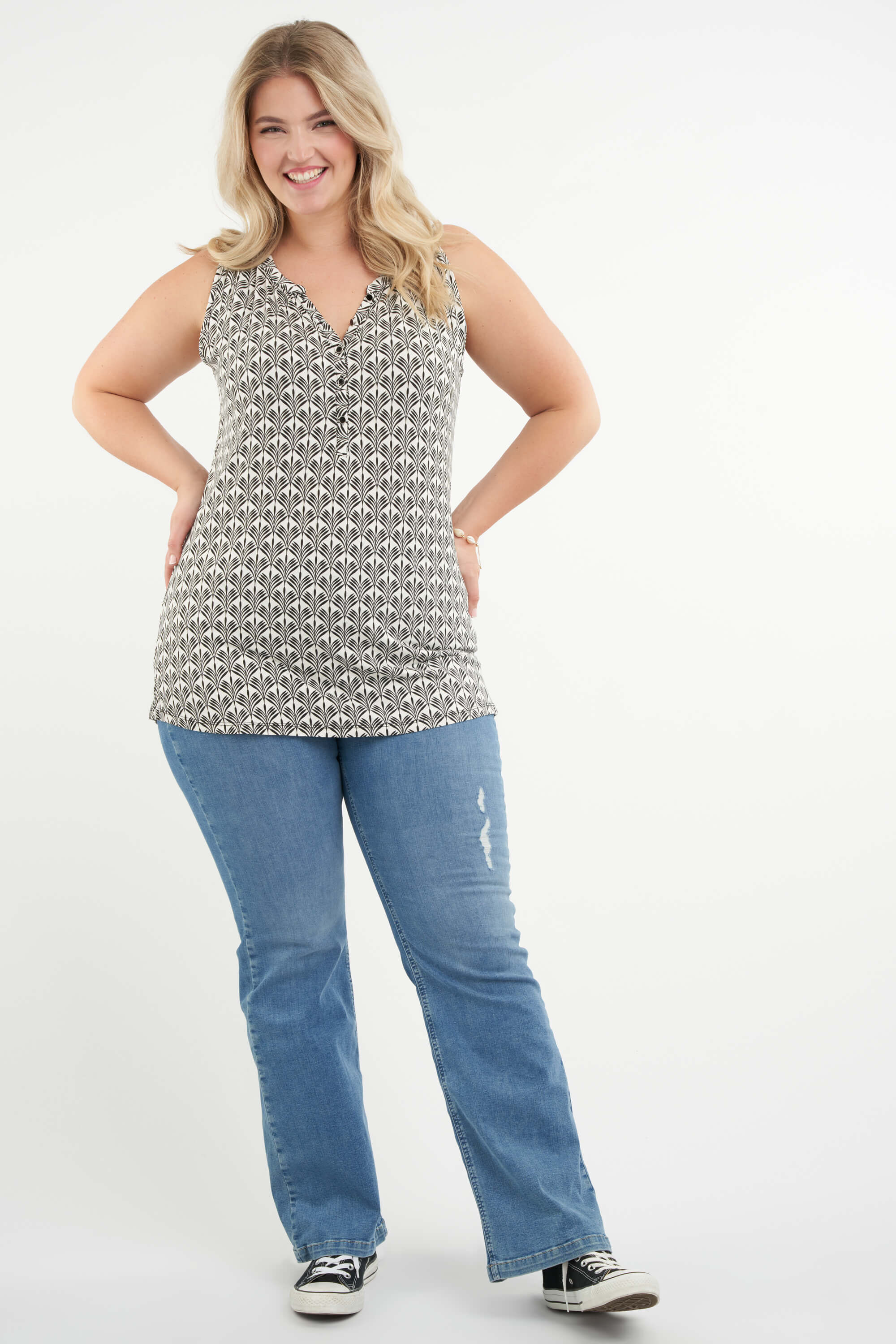 &Auml;rmelloses Top mit Print image number 5