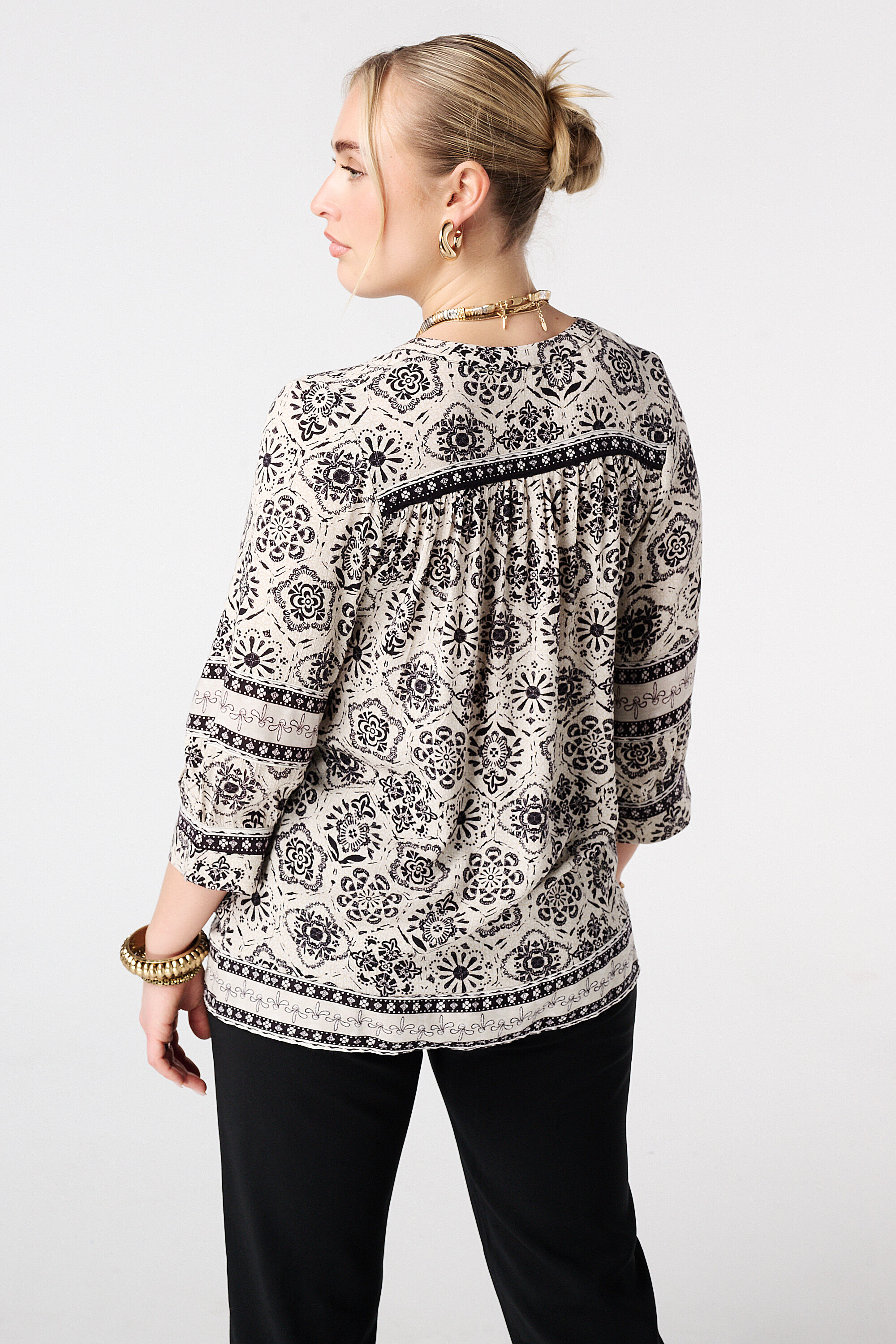 Bluse mit Knopfleiste image number 3