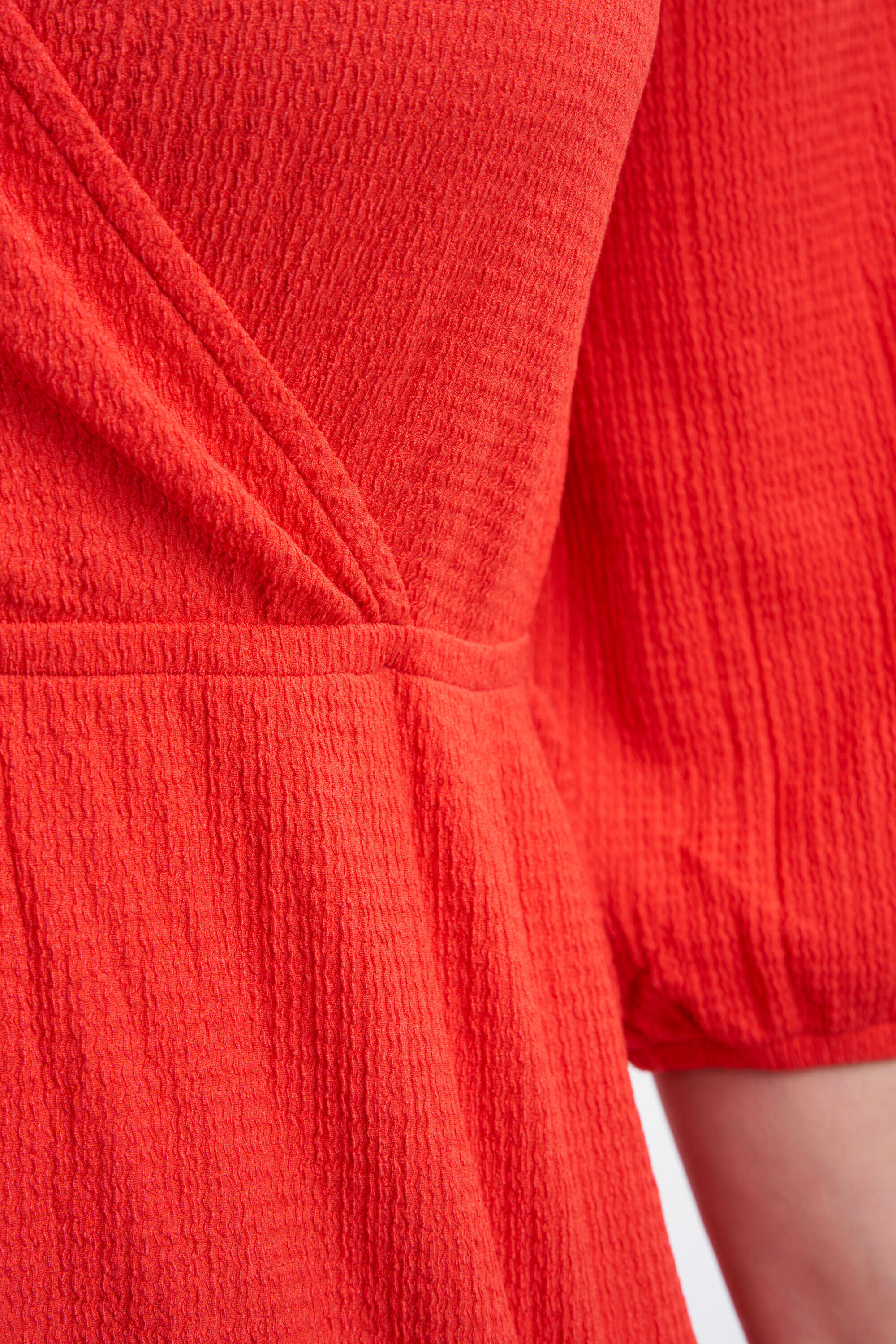 Wickeltop mit strukturiertem Stoff image number 4