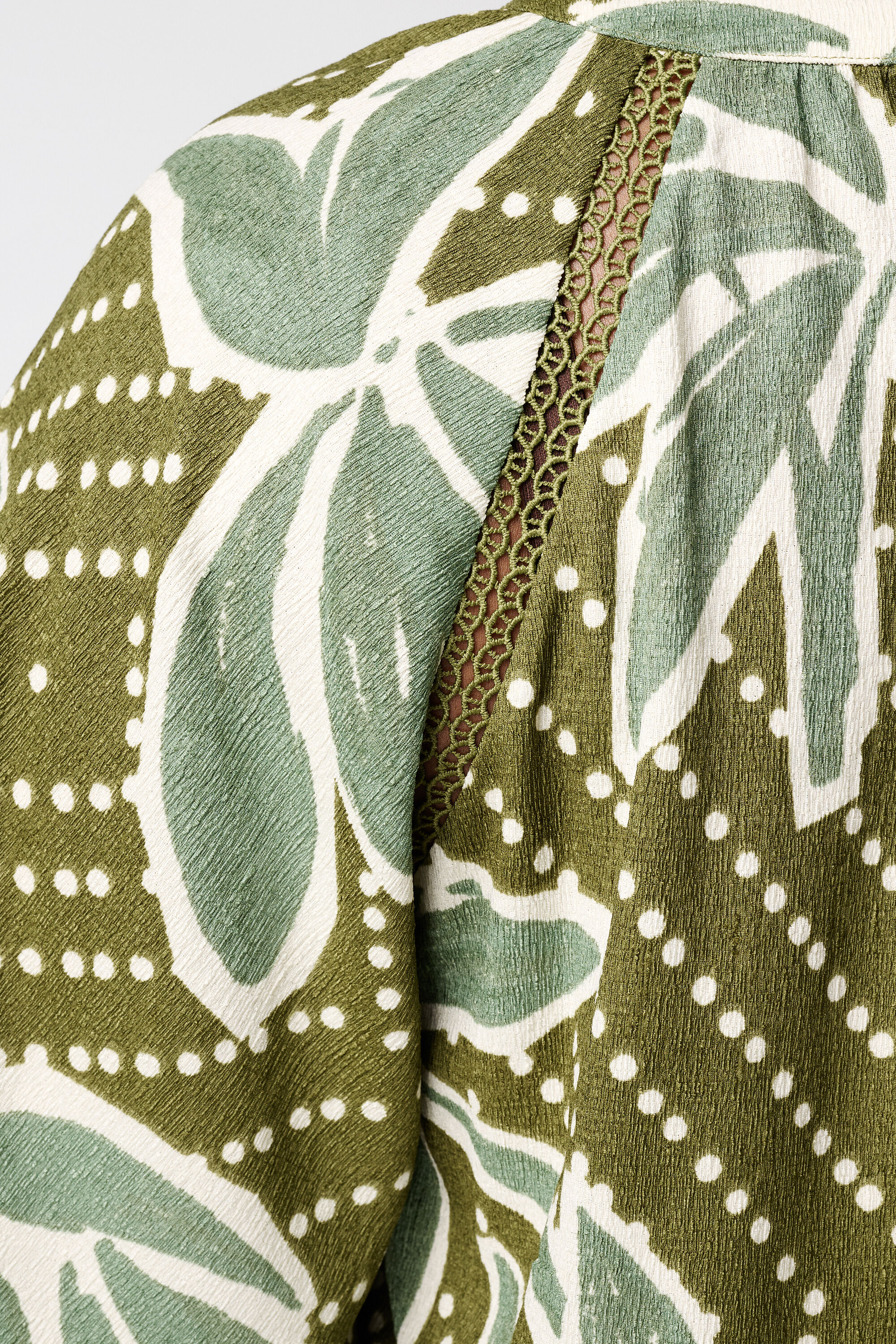 Top mit Schmetterlings&auml;rmeln image number 6