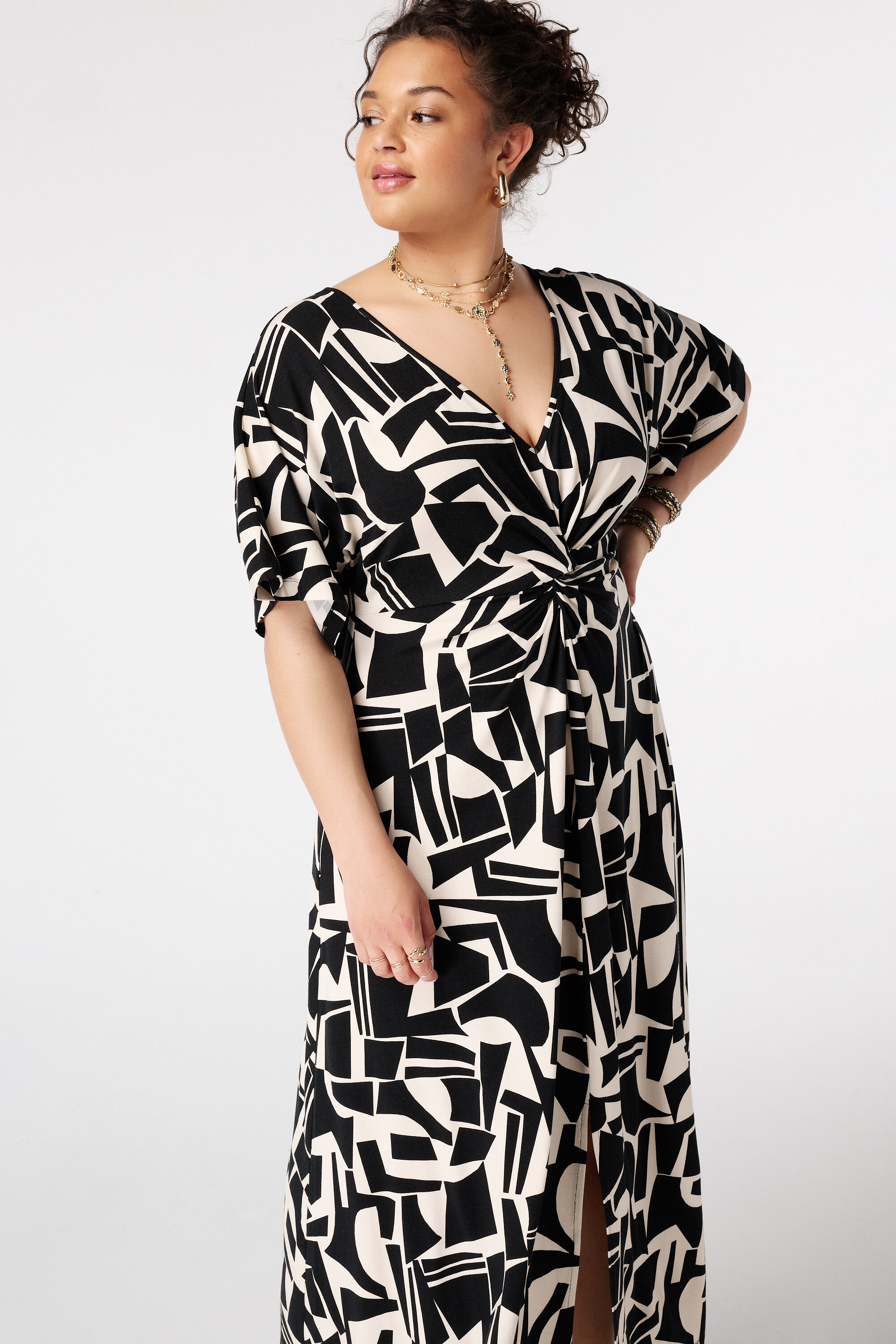 Kleid mit Print image number 5