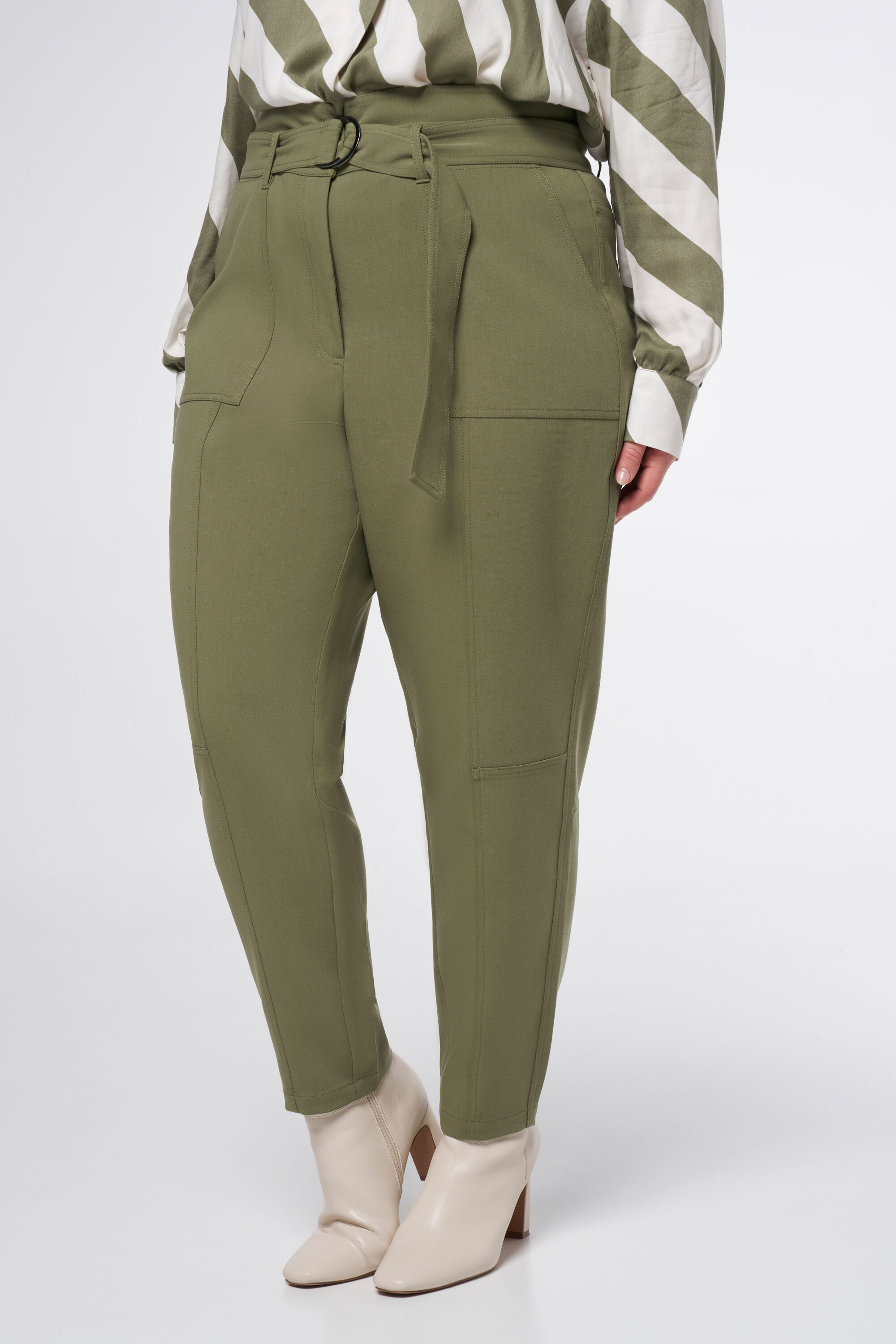 Paperbag-Hose mit G&uuml;rtel  image number 5