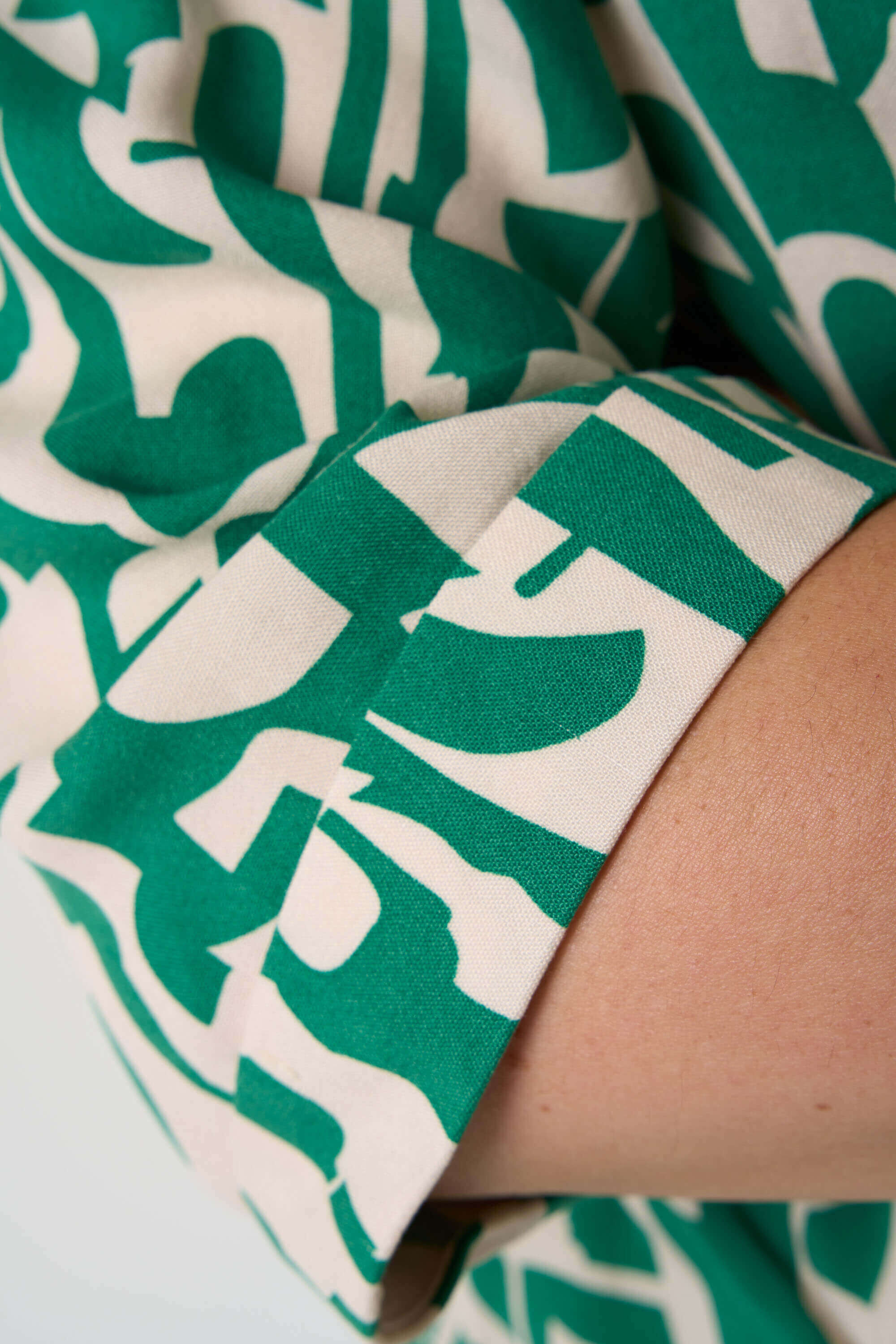 Bluse mit Grafik-Print image number 5