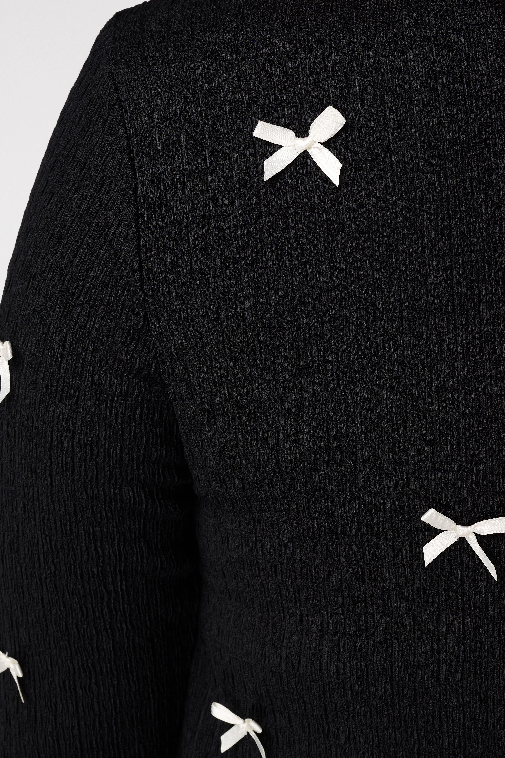 Top mit Schleifendetails image number 6