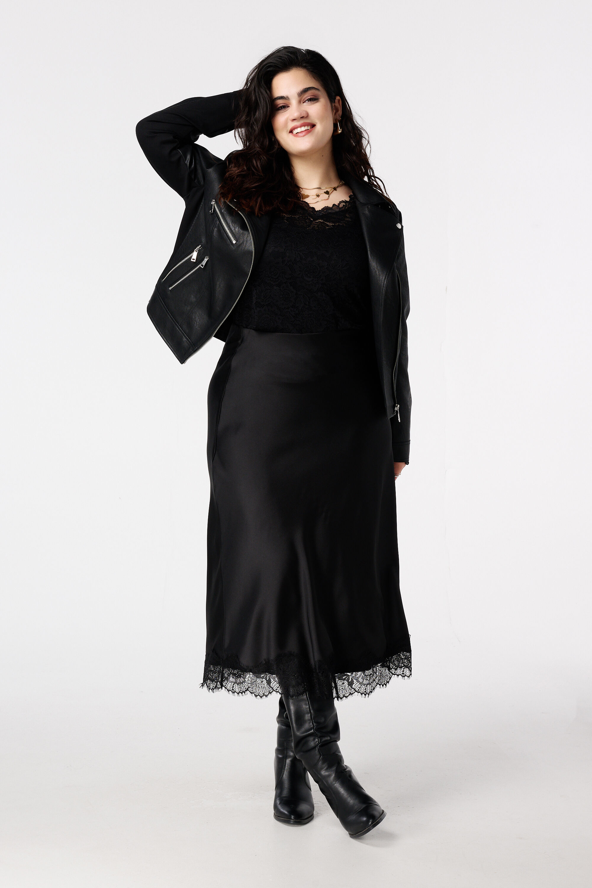 Rock mit Satinoptik und Spitzen-Detail