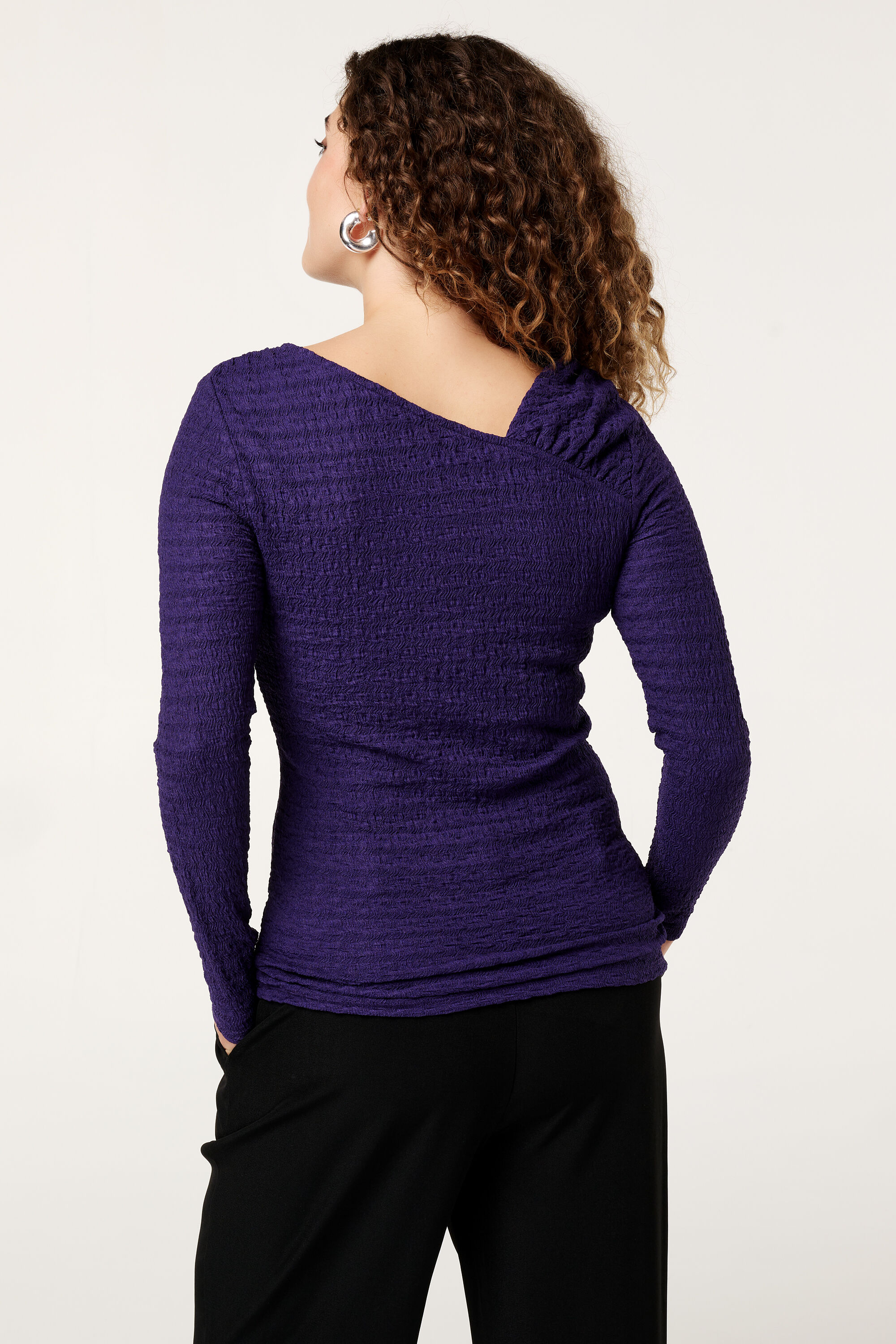 Top mit asymmetrischem Ausschnitt  image number 3