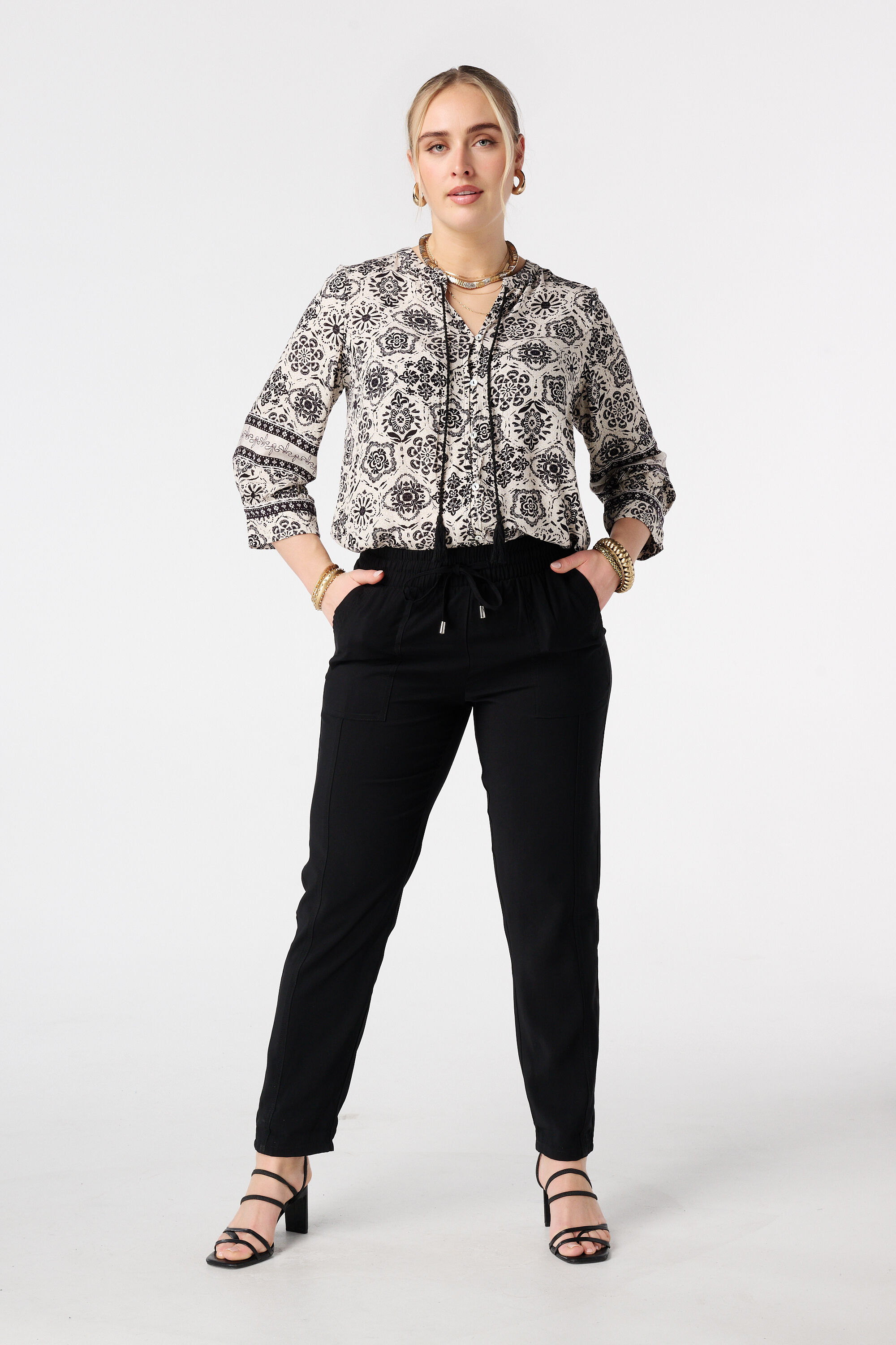 Hose mit elastischem Bund