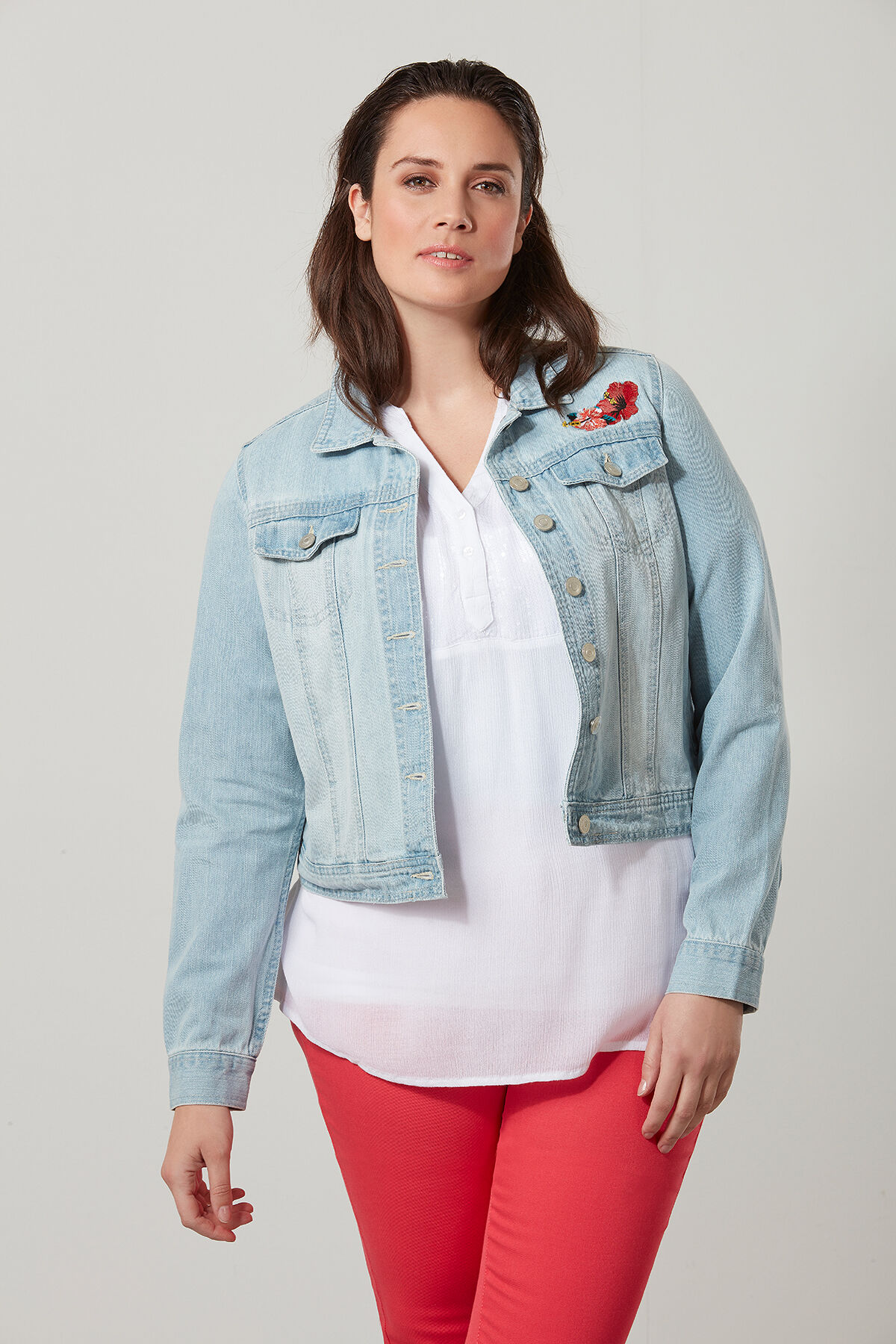 Bluse mit Pailletten image number 4