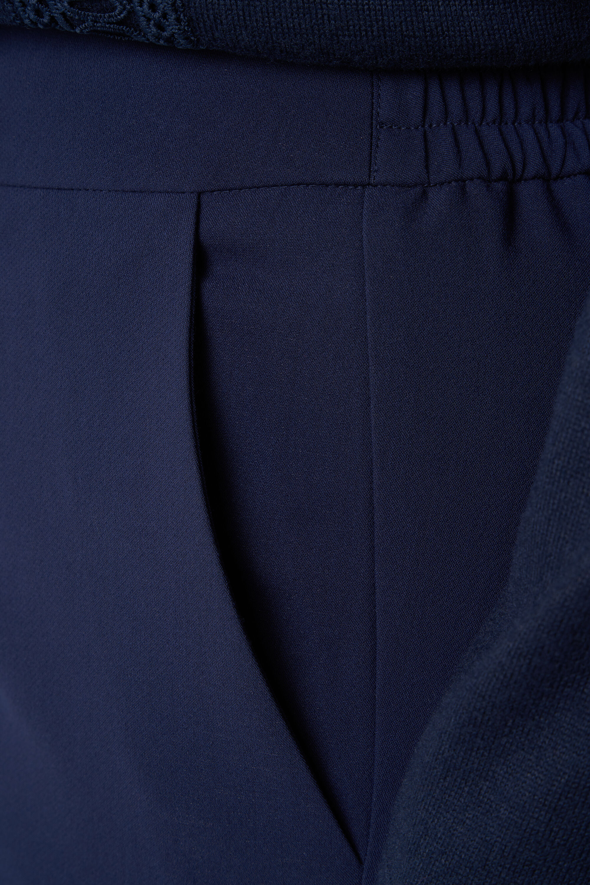 Gerade geschnittene Hose image number 5