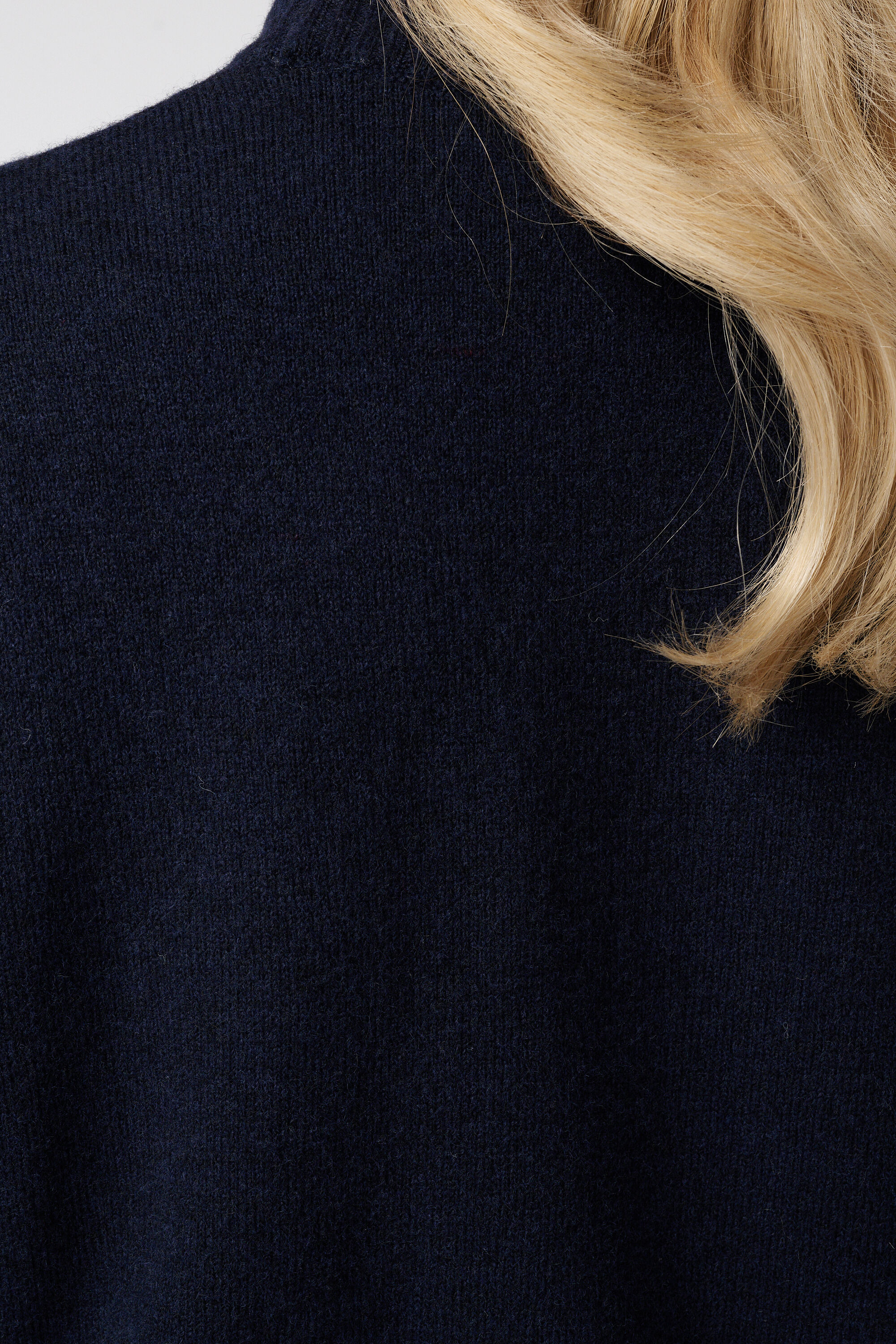 Pullover mit Rundhalsausschnitt image number 6