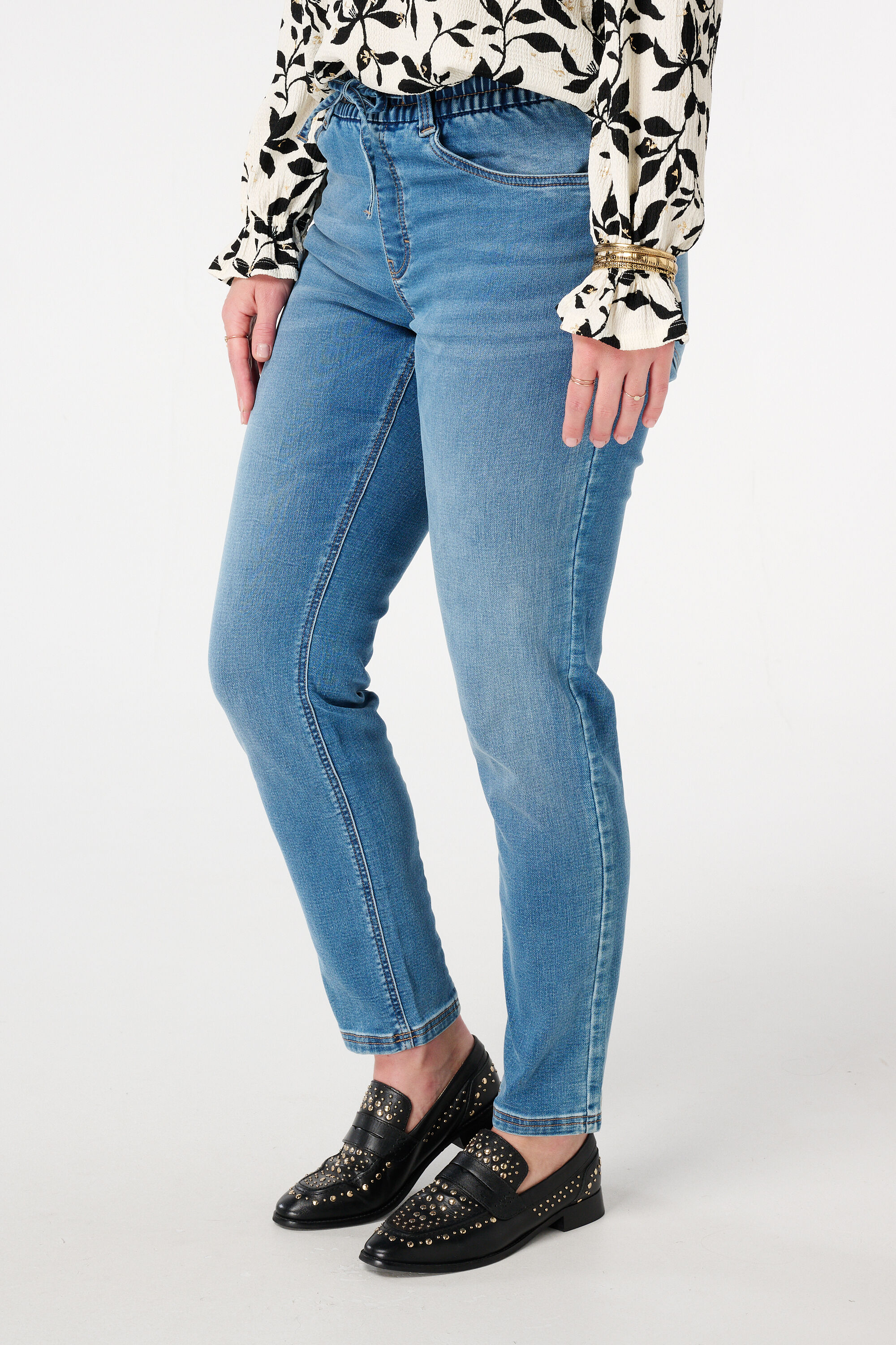 Slim Fit Jeans image number 5