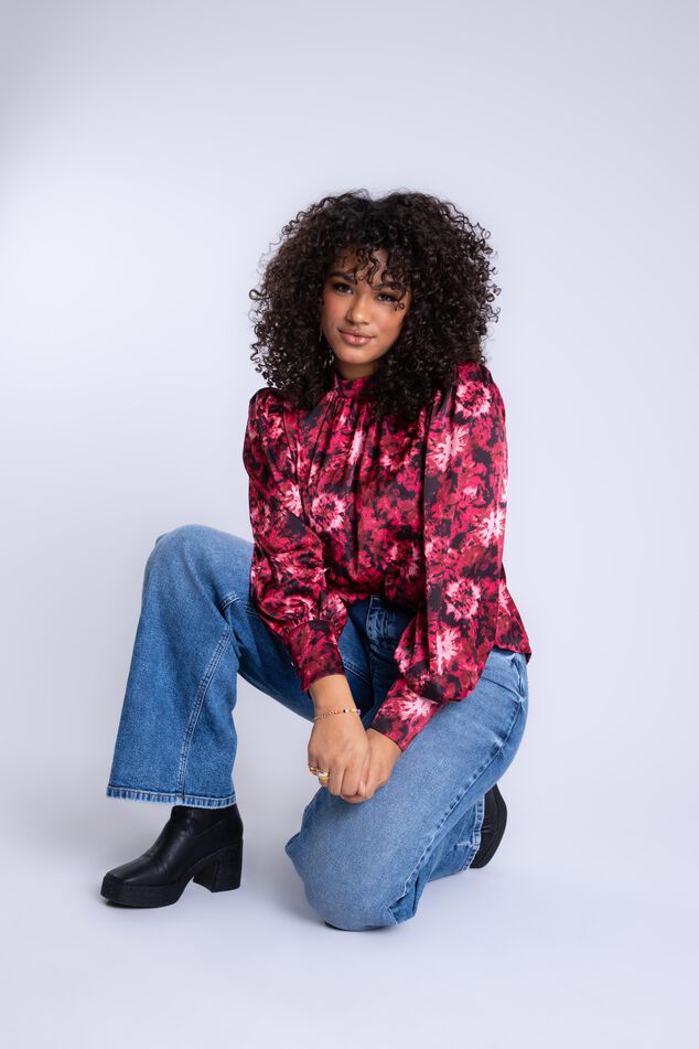 Satinbluse mit Print image number 7