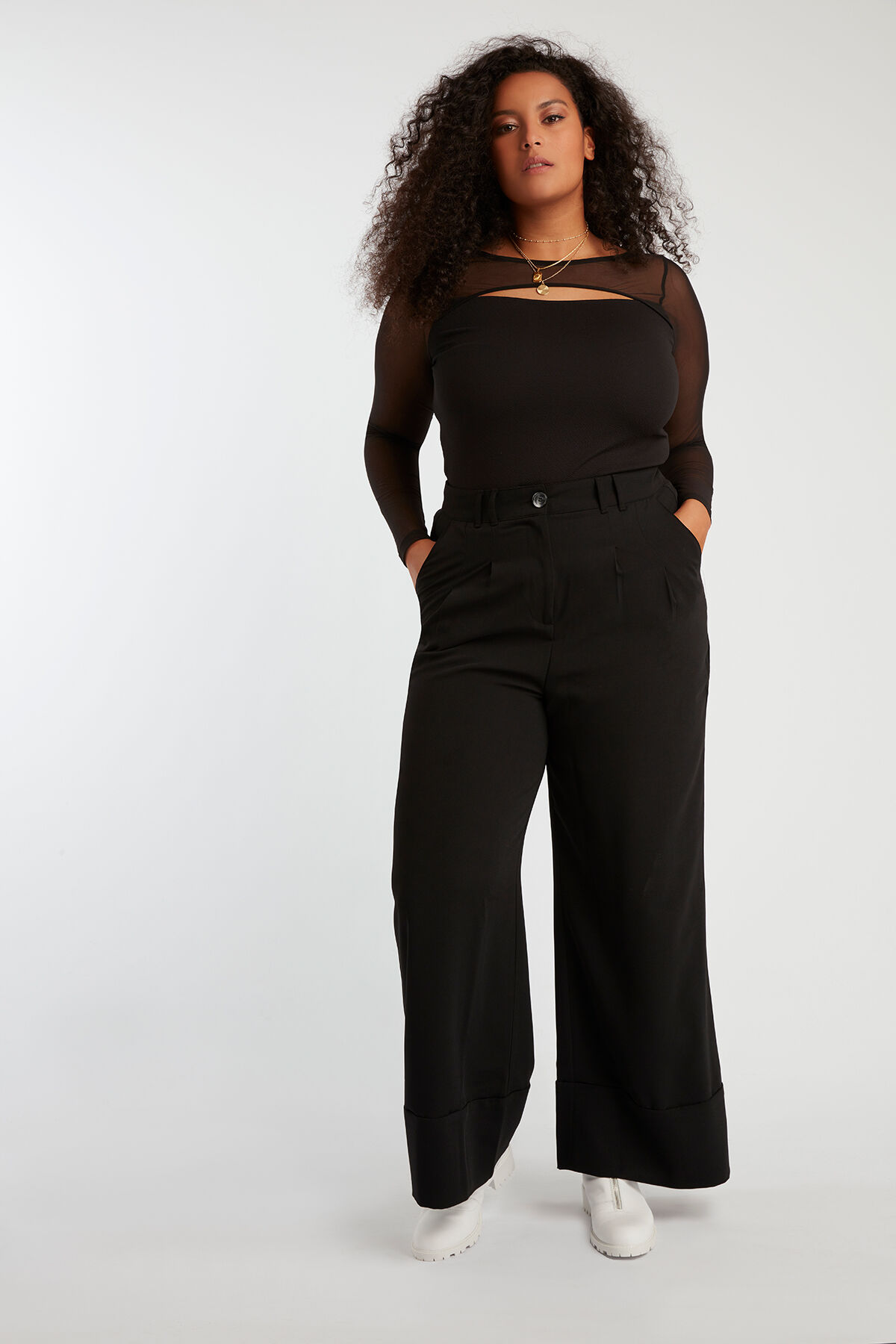 Weite Bundfaltenhose image number 6