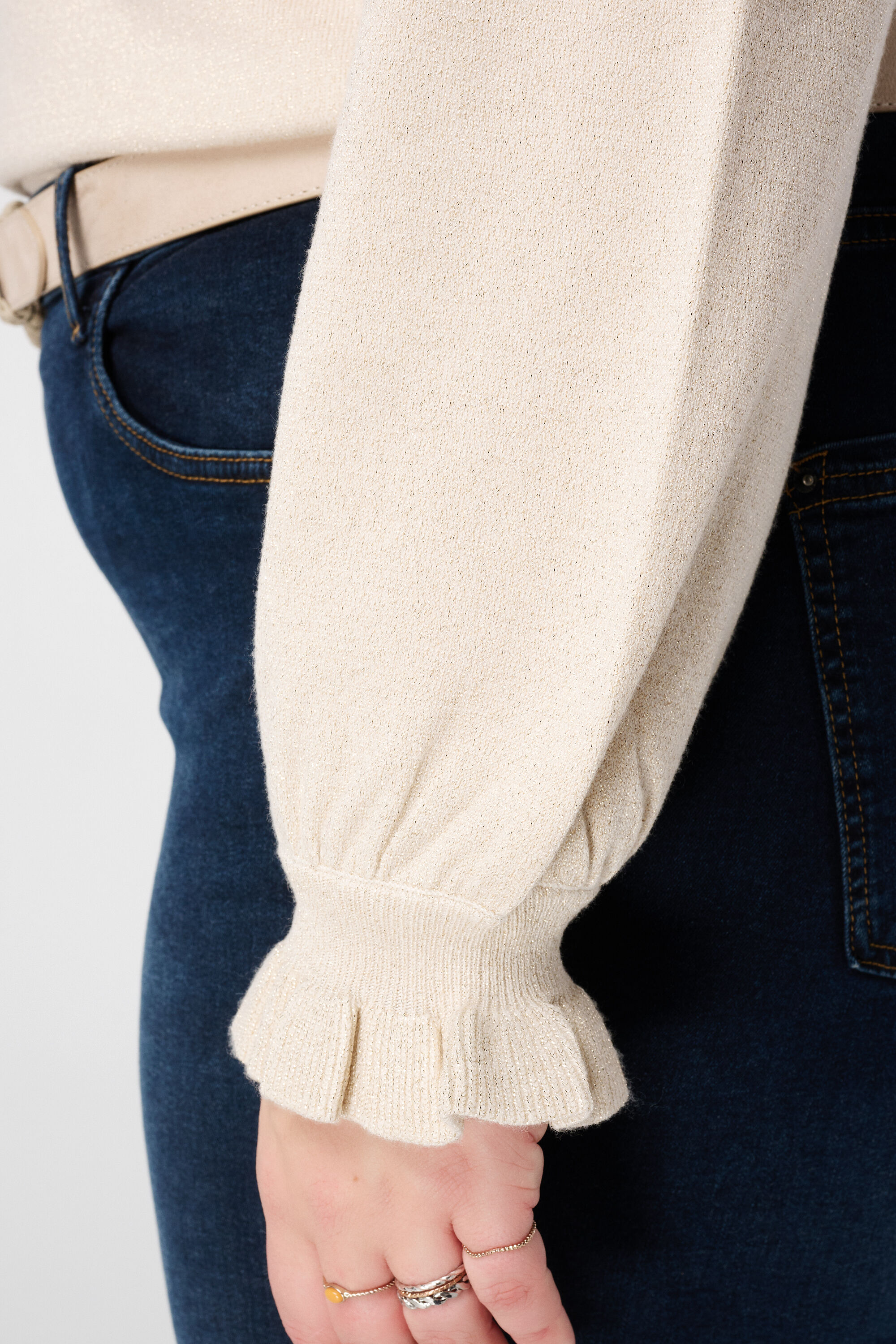 Lurex-Pullover mit R&uuml;schen&auml;rmeln image number 6