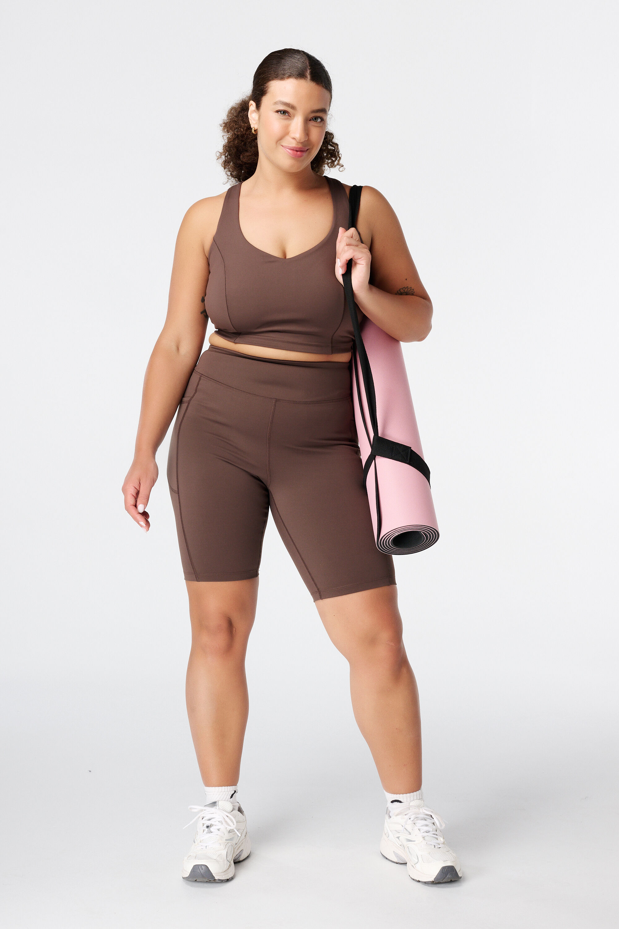 Kurze Sportlegging mit Seitentaschen