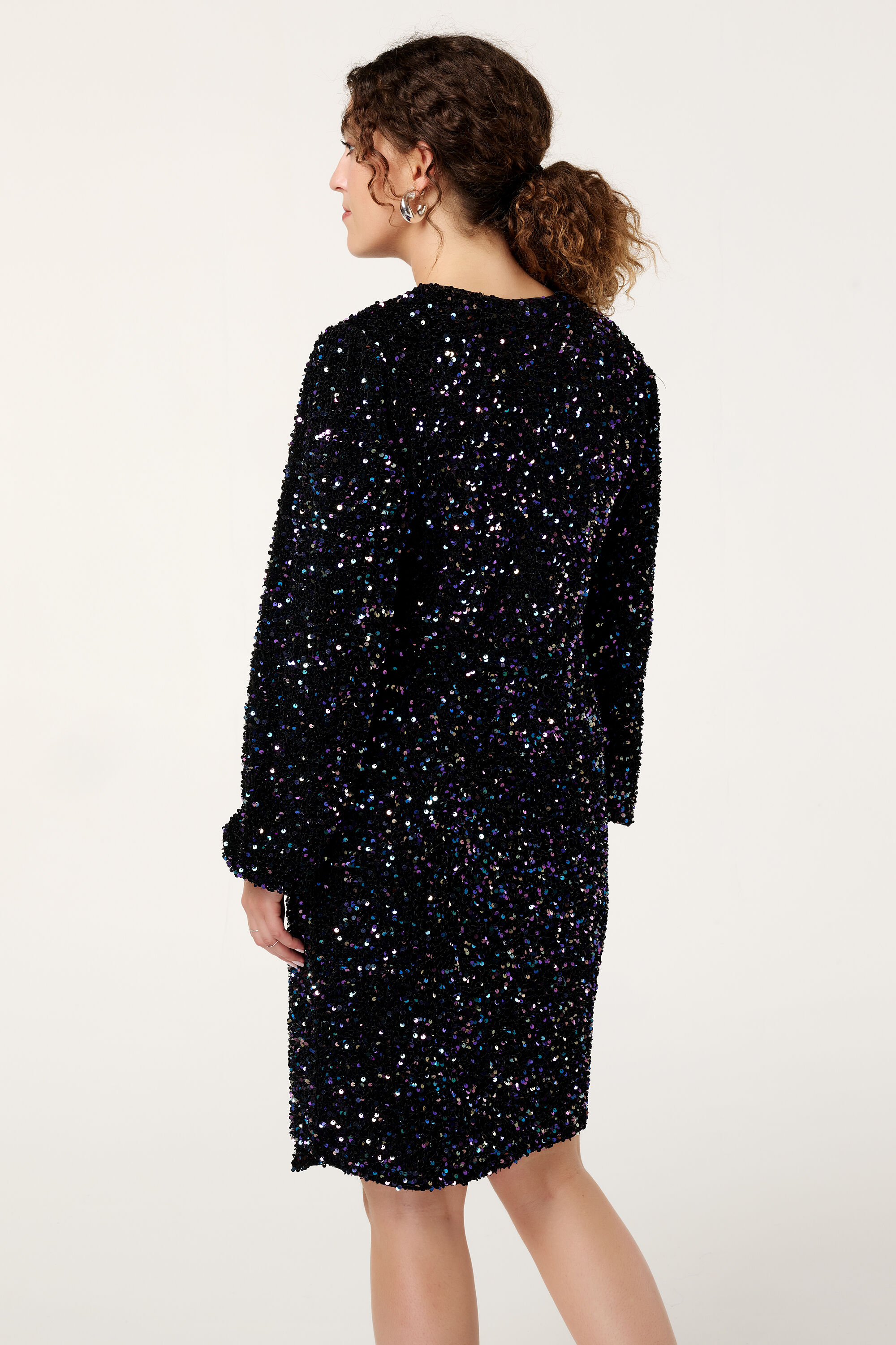 Kleid mit Pailletten image number 3