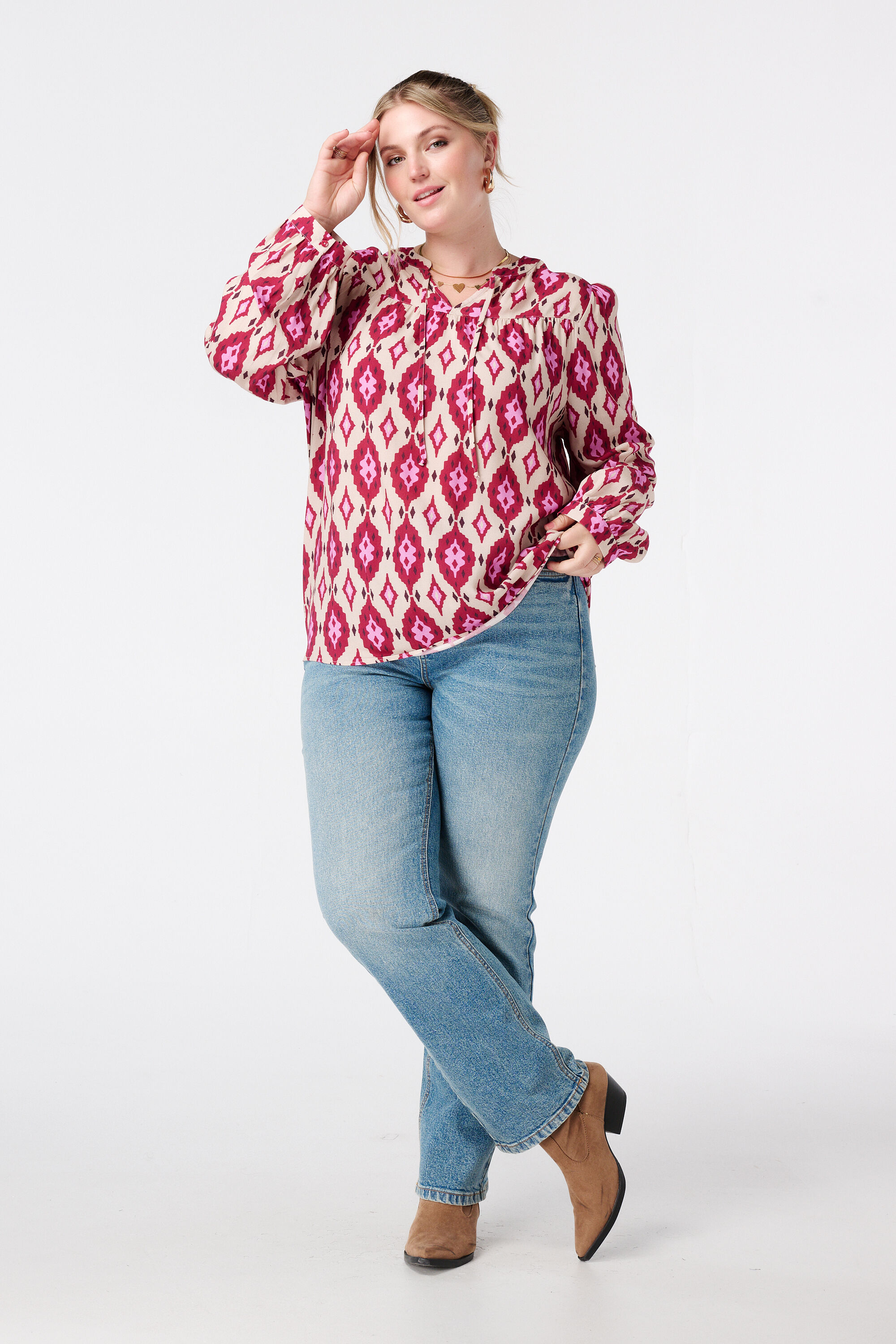 Bluse mit Print und Spulen image number 5