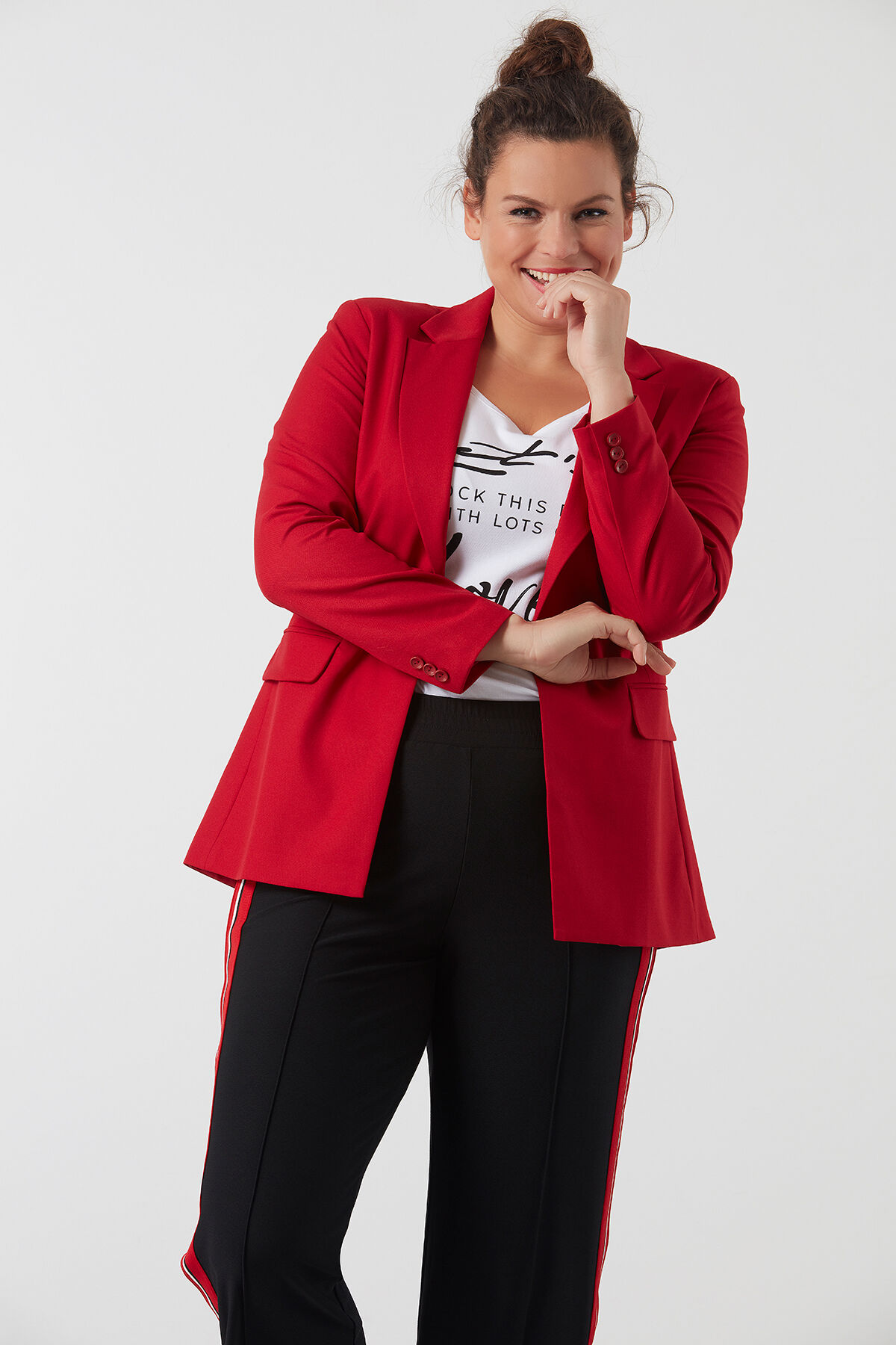 Blazer image number 3