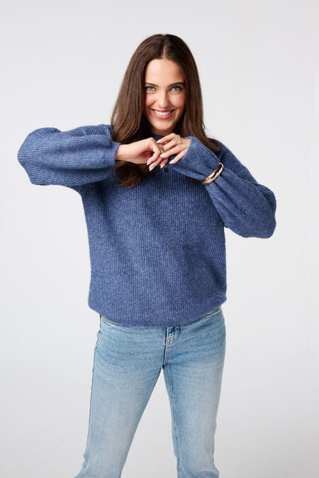 Fein gestrickter Pullover mit Ballonärmeln Fein gestrickter Pullover mit Ballonärmeln