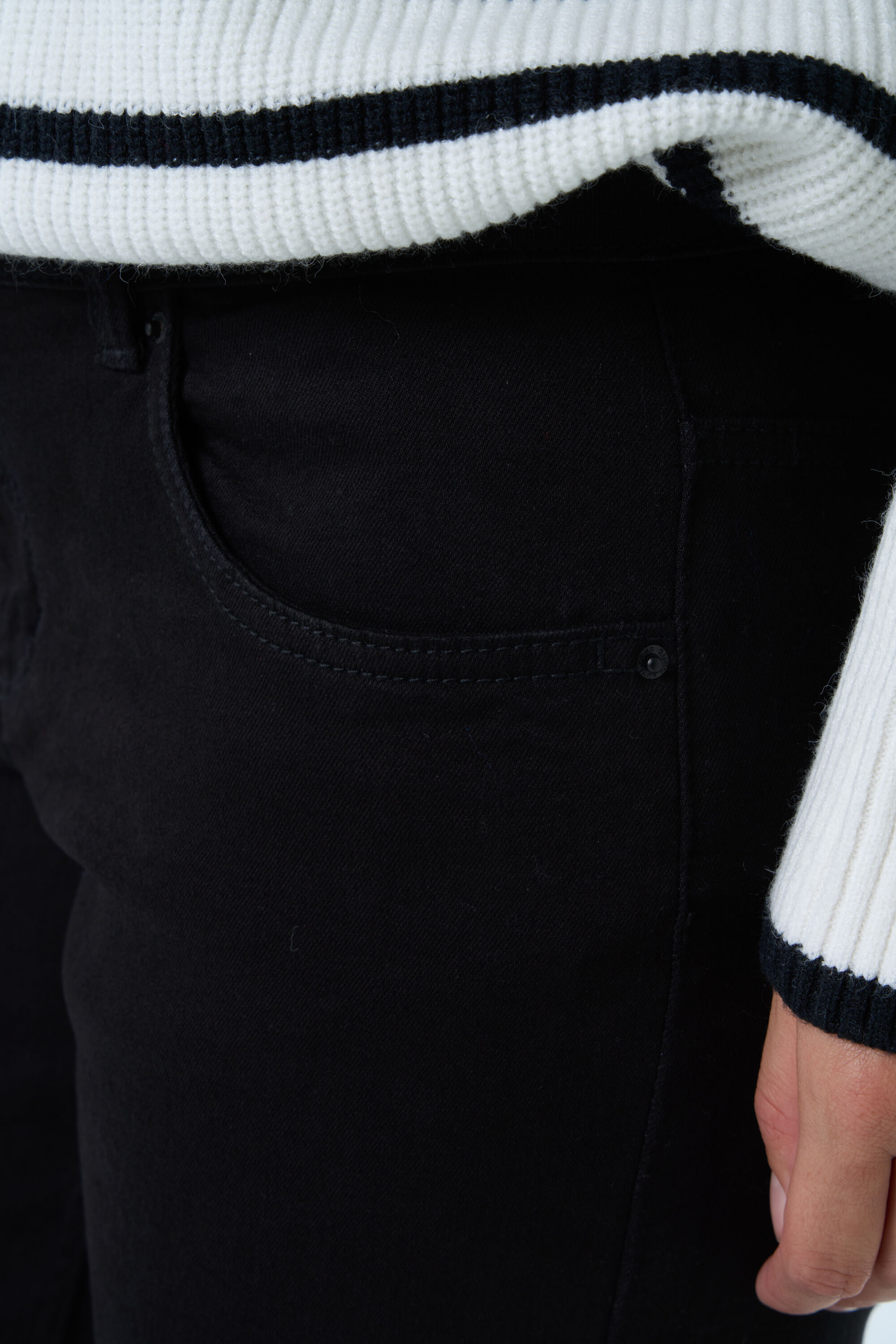 Loose-Leg-Jeans ROSE image number 5