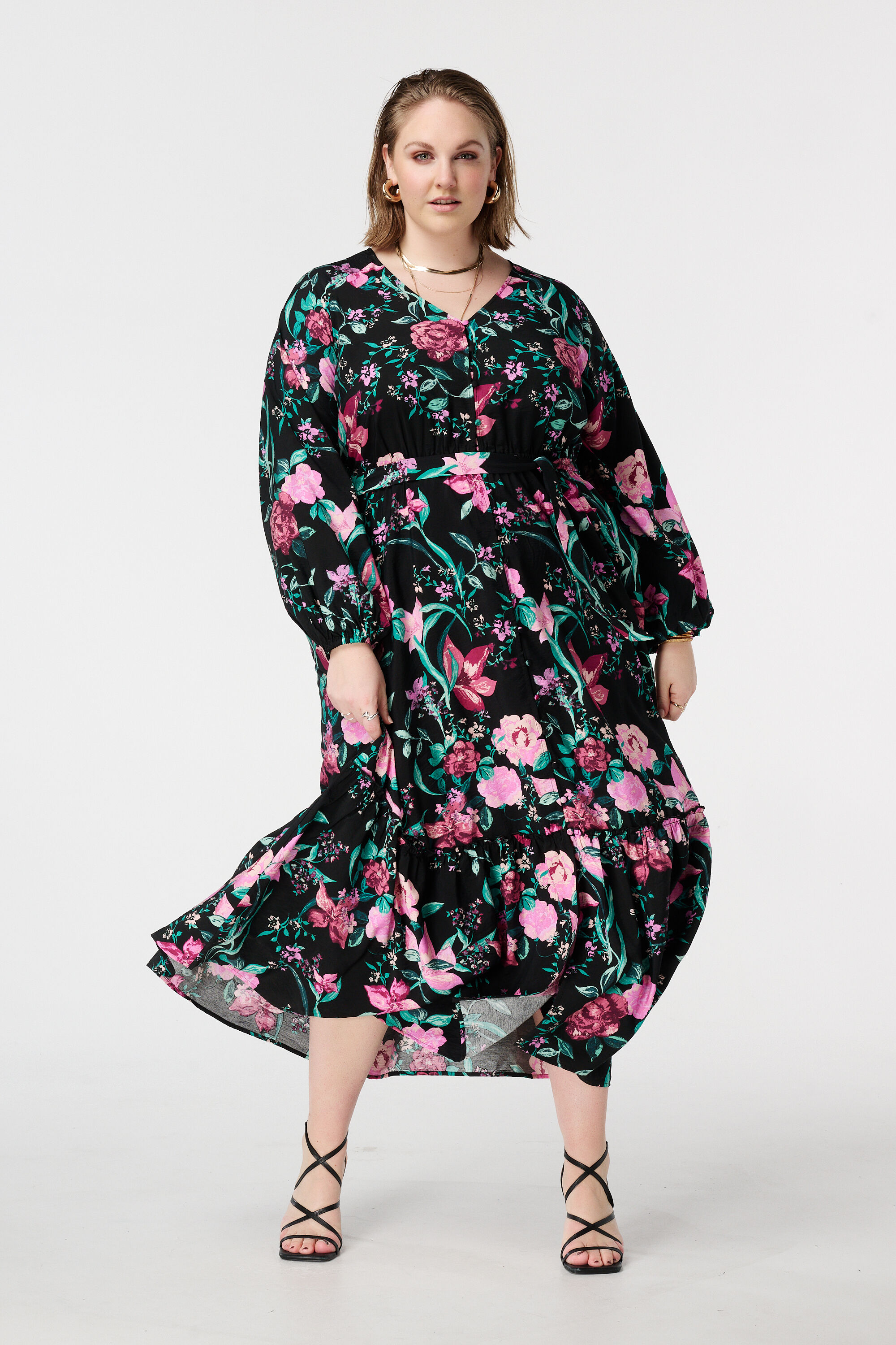 Midi Kleid mit G&uuml;rtel