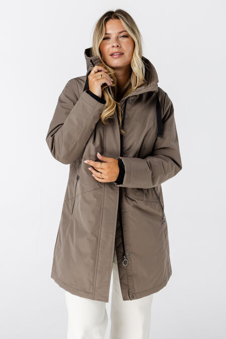 Wasserabweisende Jacke mit Kapuze Wasserabweisende Jacke mit Kapuze