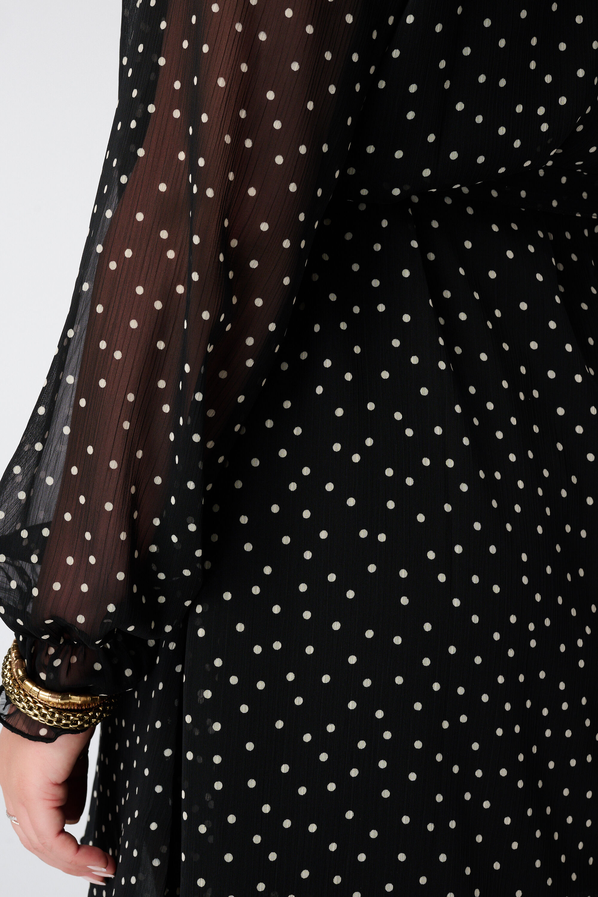 Kleid mit Punkten image number 4