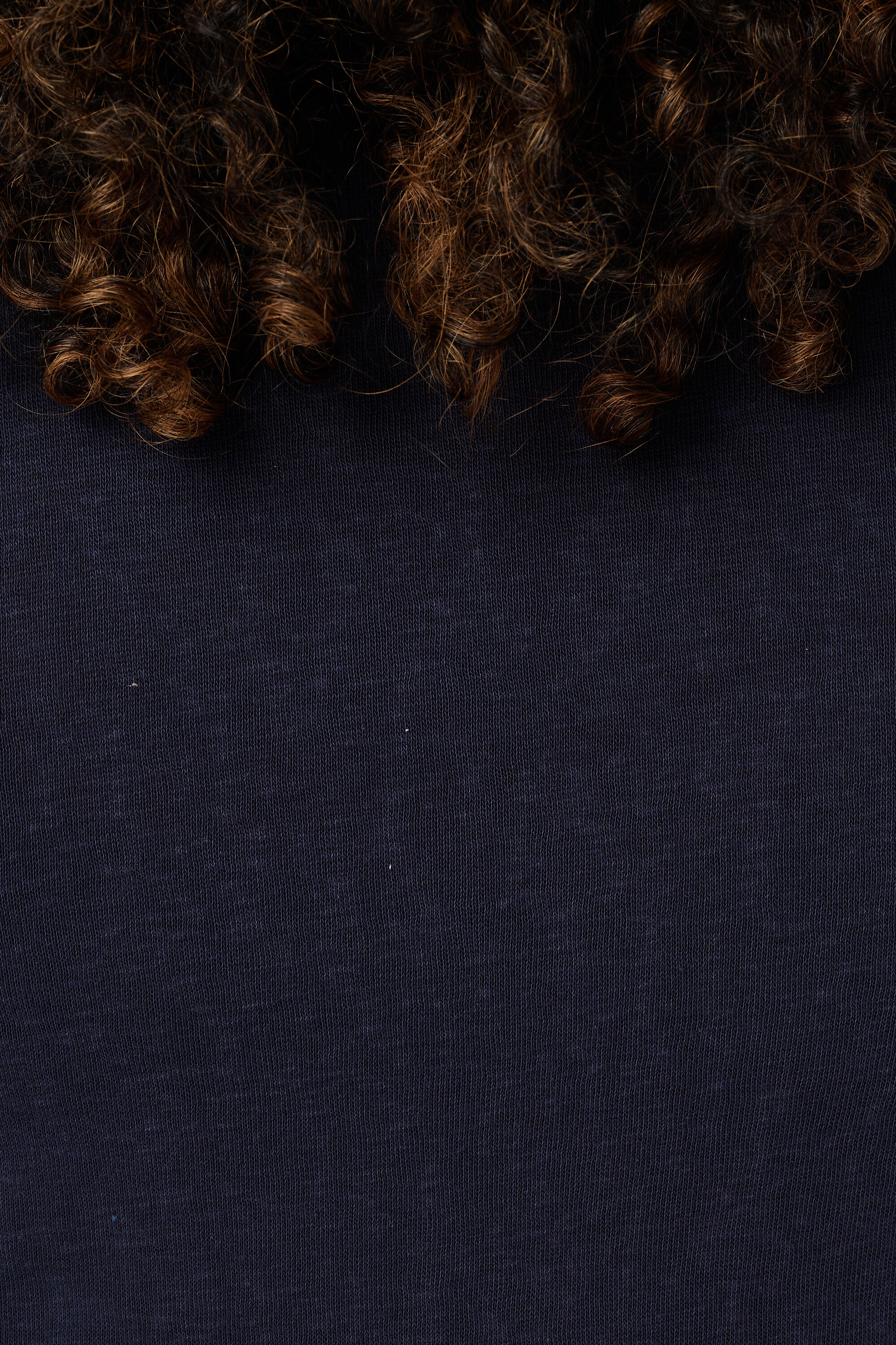 T Shirt mit V Ausschnitt image number 6