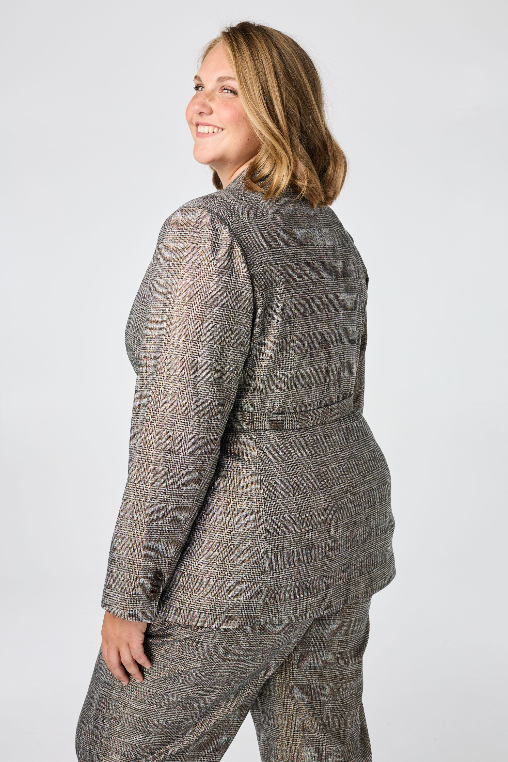 Karierter Blazer mit G&uuml;rtel image number 3